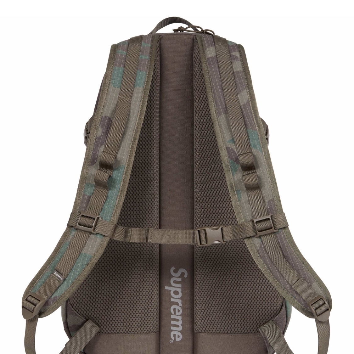 Supreme Backpack Woodland Camo - 24SS 착용 스타일 - 3