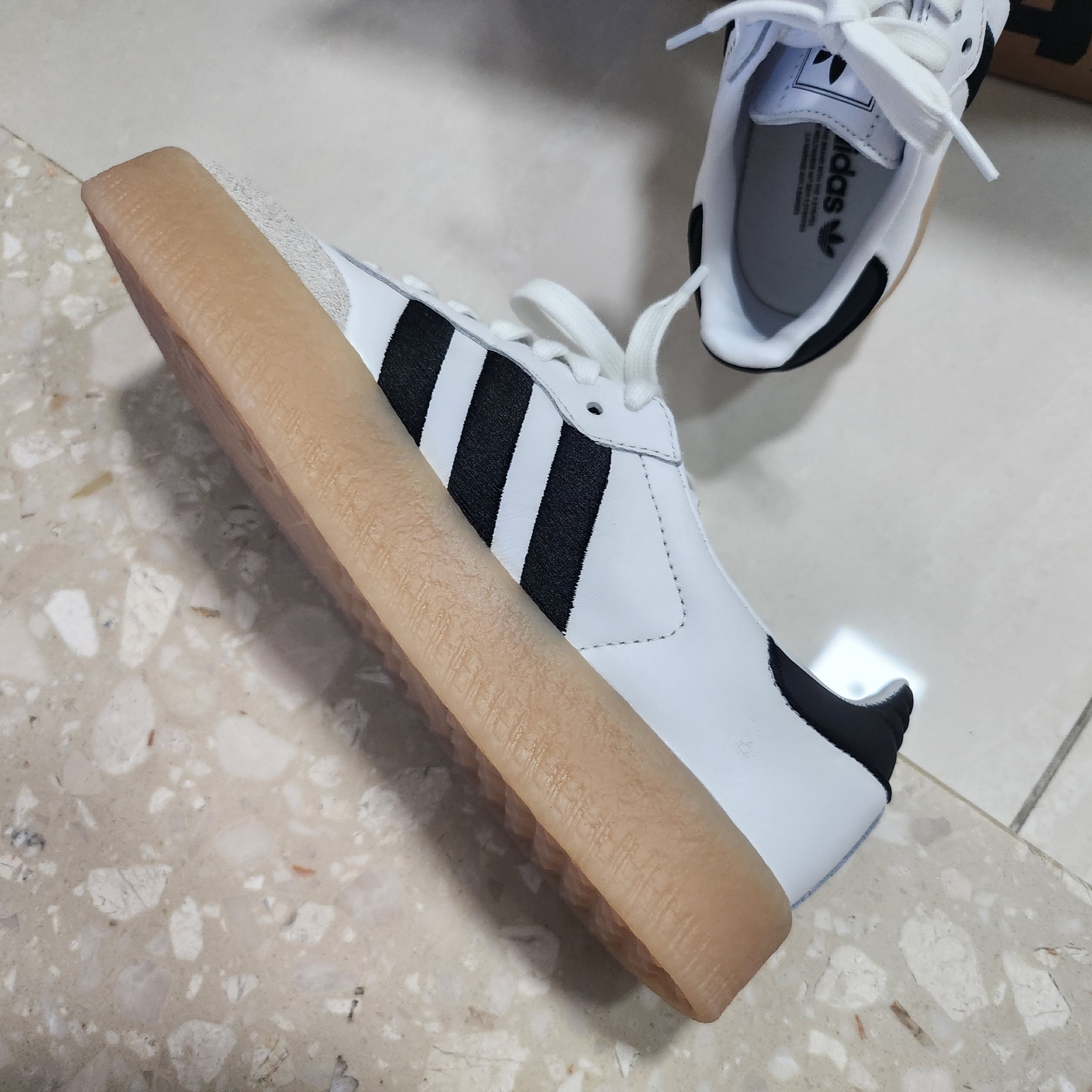 (W) Adidas Sambae White Black 착용 스타일 - 8