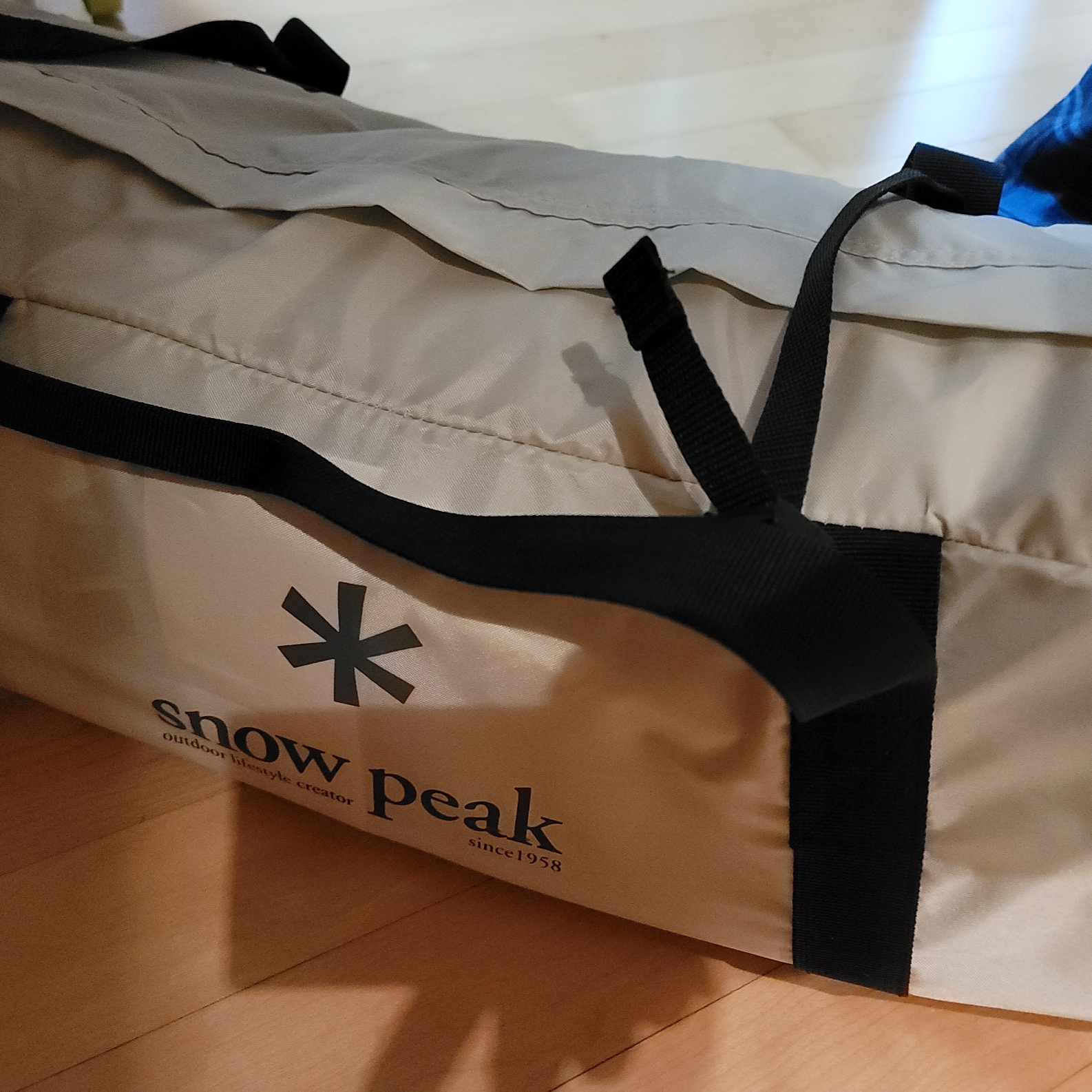 Snow Peak Land Lock Ivory 착용 스타일
