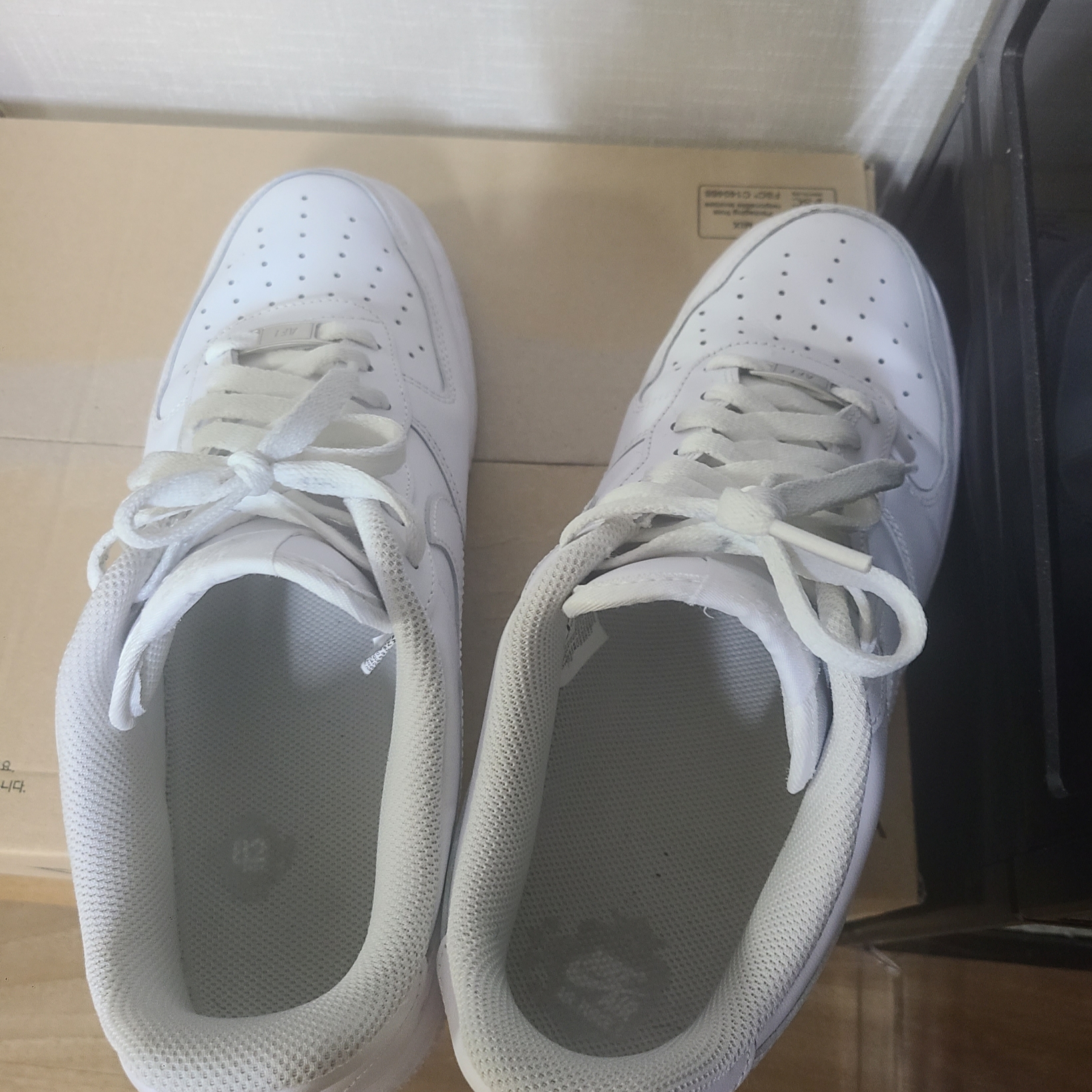 Nike Air Force 1 '07 Low White 착용 스타일