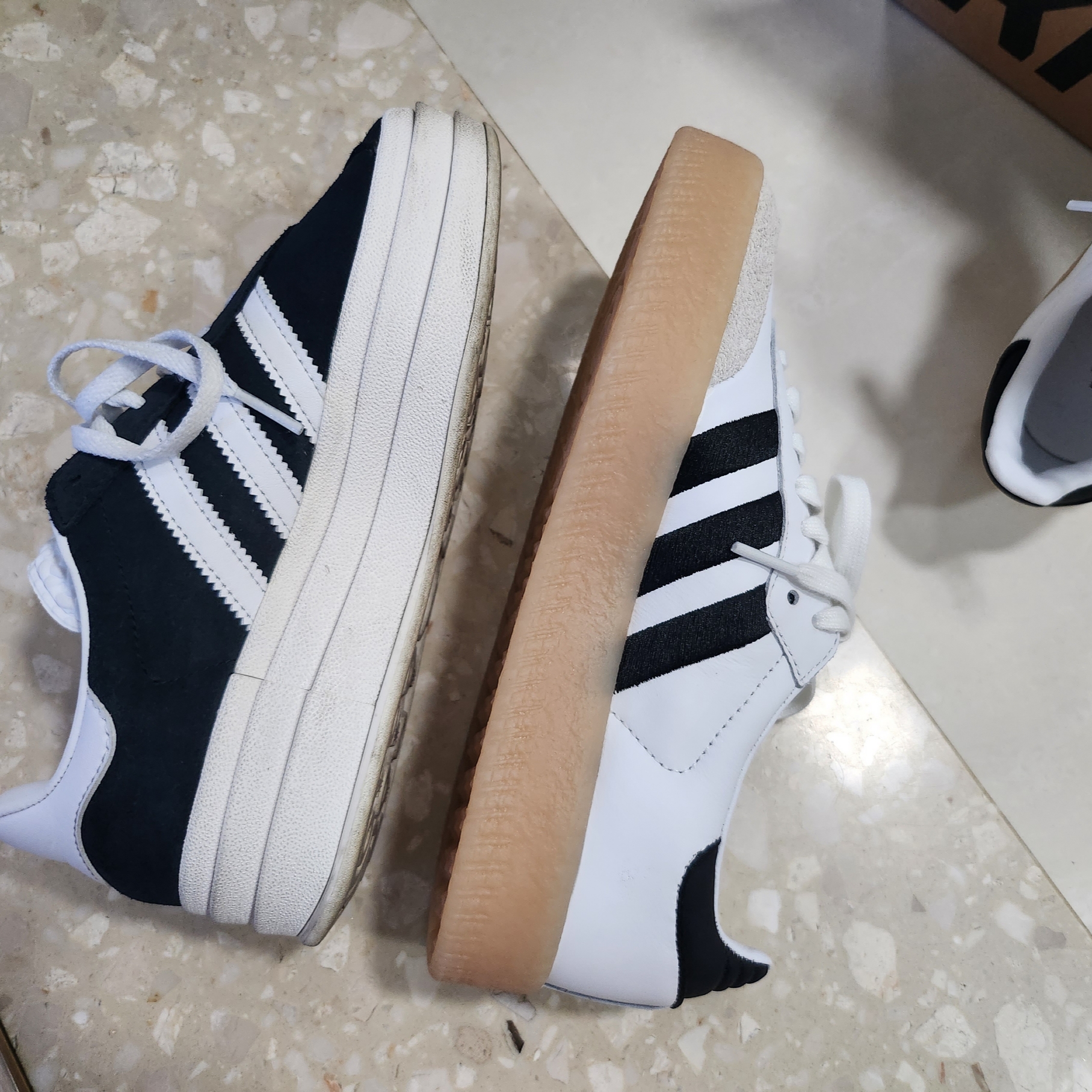 (W) Adidas Sambae White Black 착용 스타일 - 5