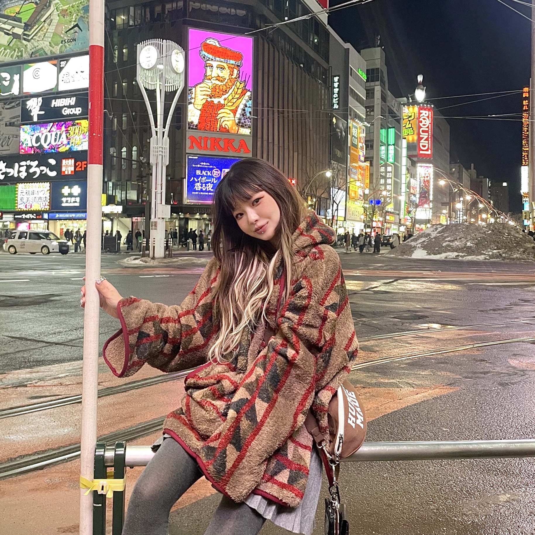 Kapital Pueblo Stripe Fleece Baha Hoodie Red Brown, Human Made Rugby Ball Bag Brown 착용 스타일