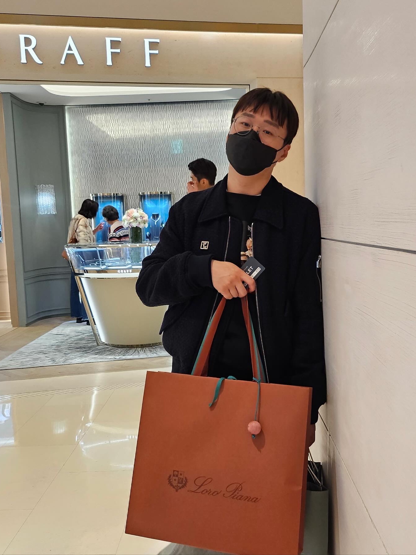 Off-White Caravaggio Painting Hoodie Black, Wooyoungmi Straight Denim Pants Mint - 23FW 착용 스타일 - 5