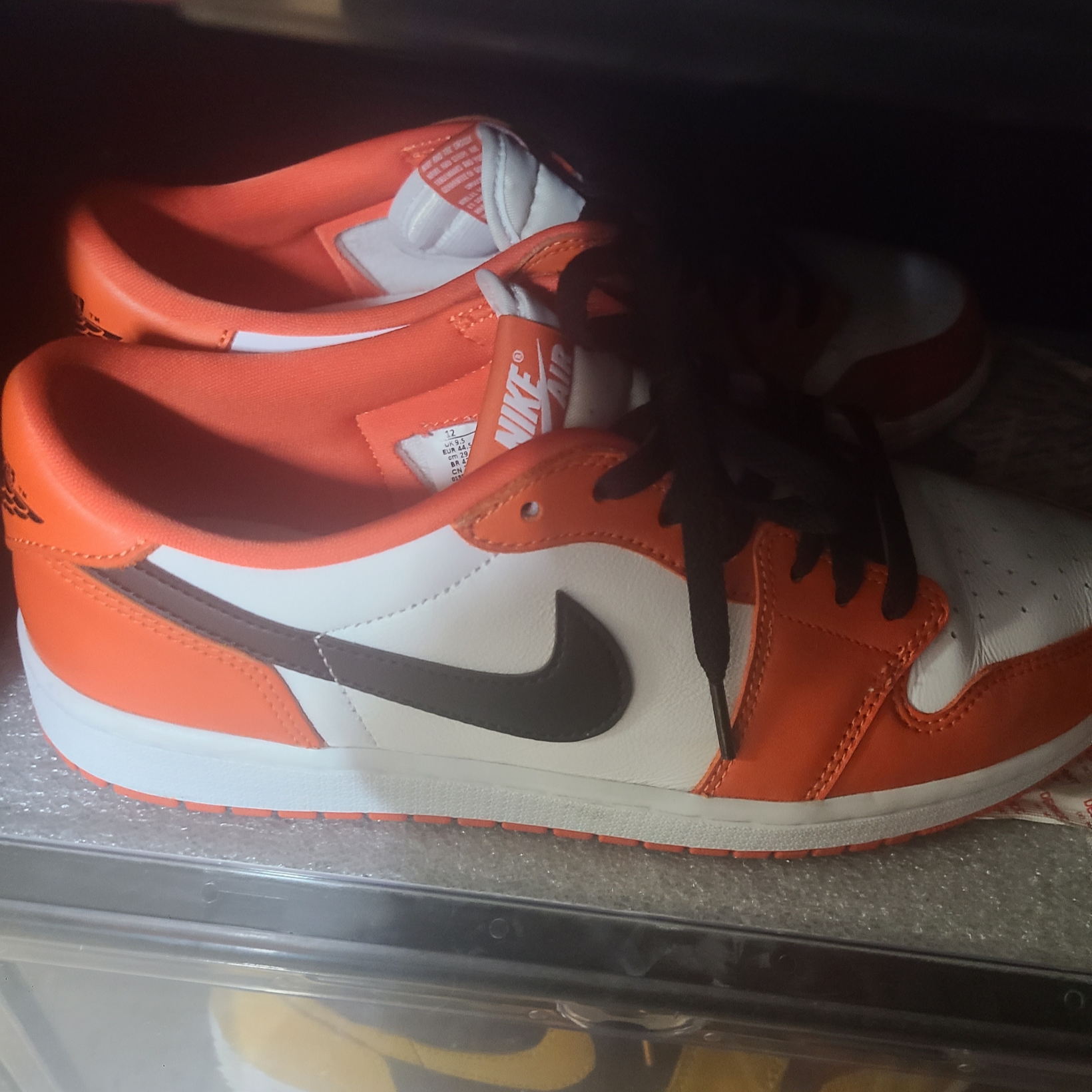 Jordan 1 Low OG Starfish 착용 스타일