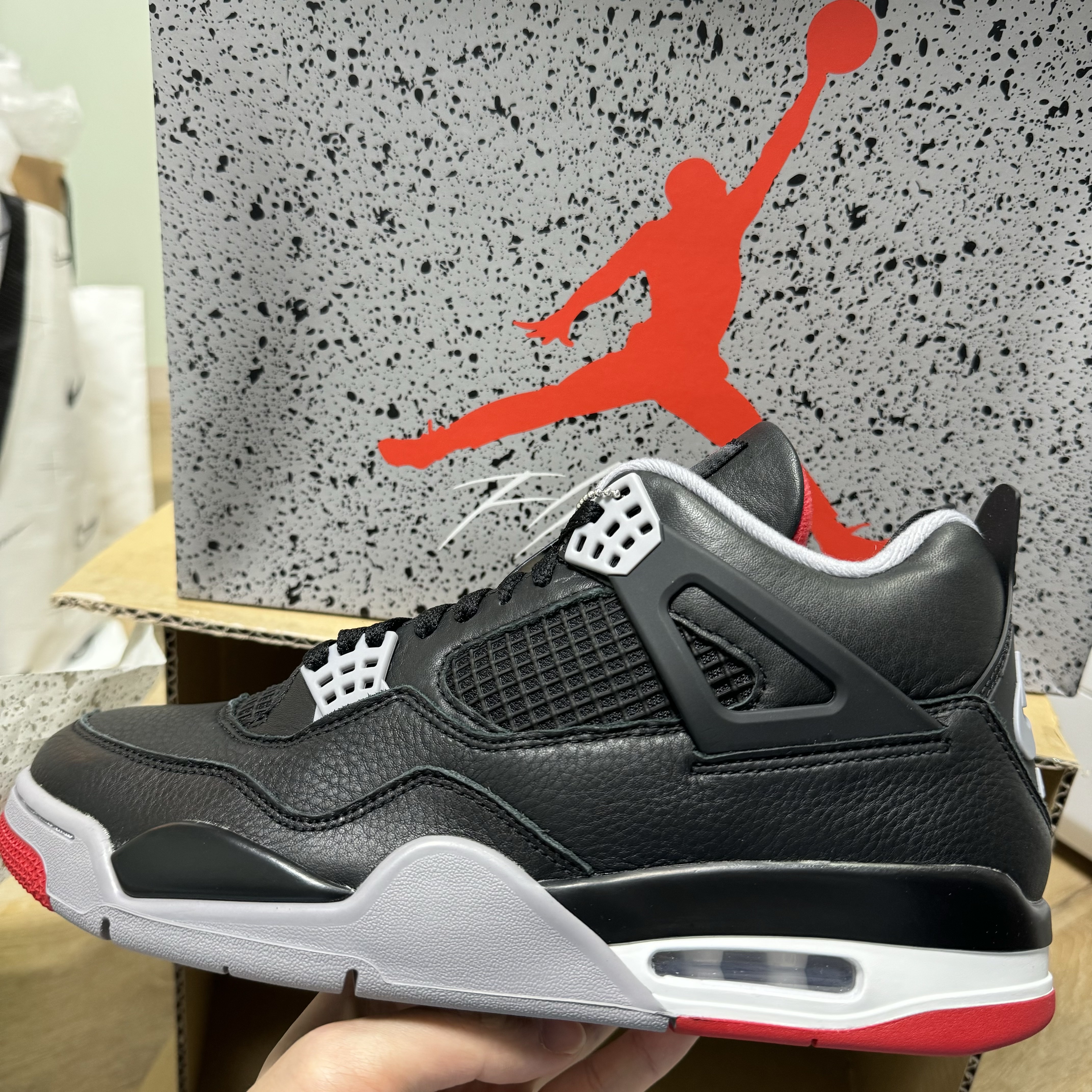 Jordan 4 Retro Bred Reimagined 착용 스타일