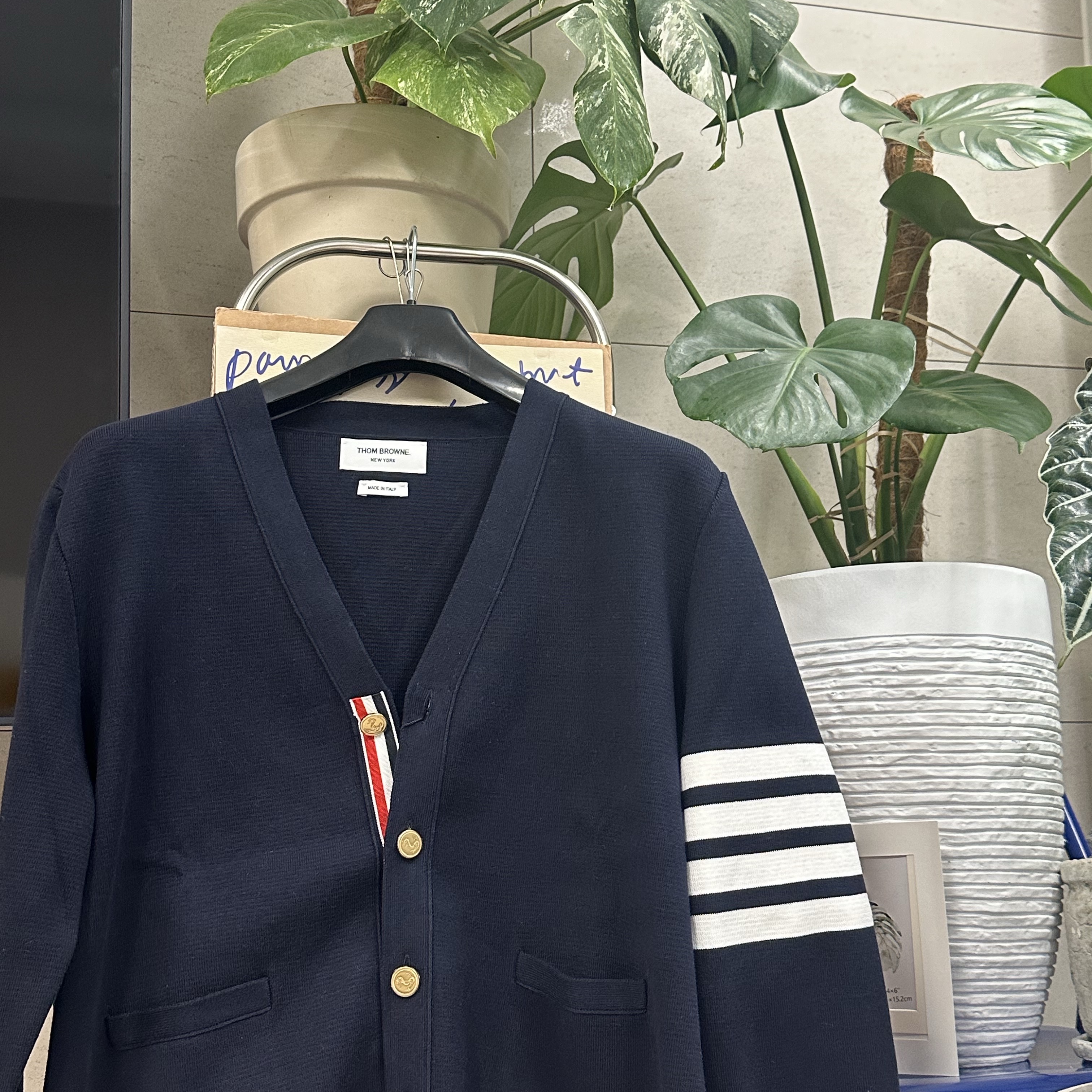 Thom Browne Milano Stitch 4-Bar Cardigan Navy 착용 스타일