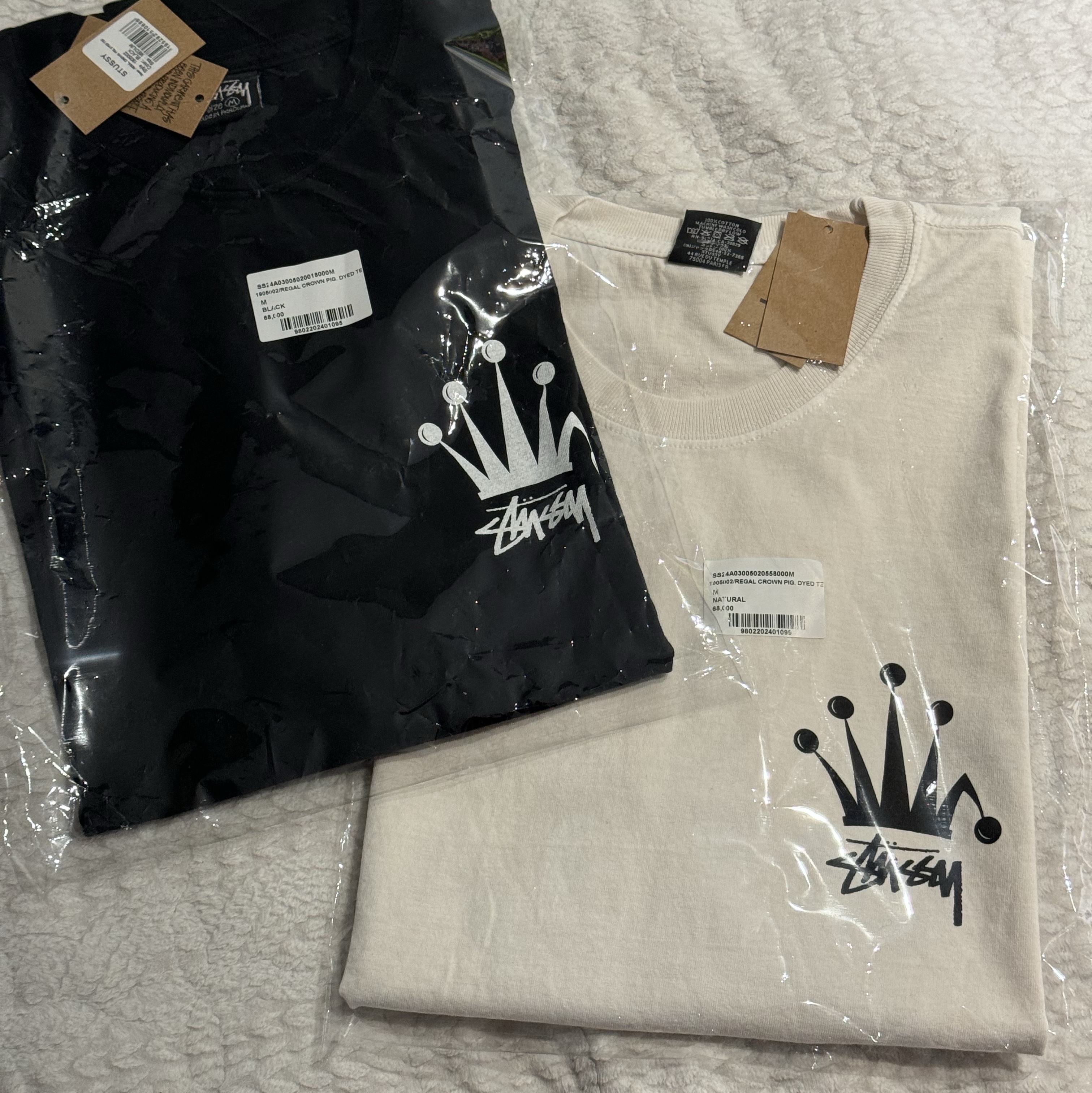 Stussy Regal Crown Pigment Dyed T-Shirt Natural, Stussy Regal Crown Pigment Dyed T-Shirt Black 착용 스타일