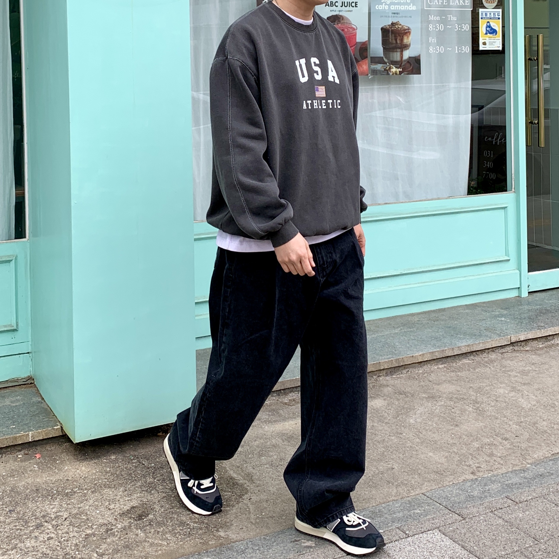 New Balance 574 Legacy Black 착용 스타일 - 1