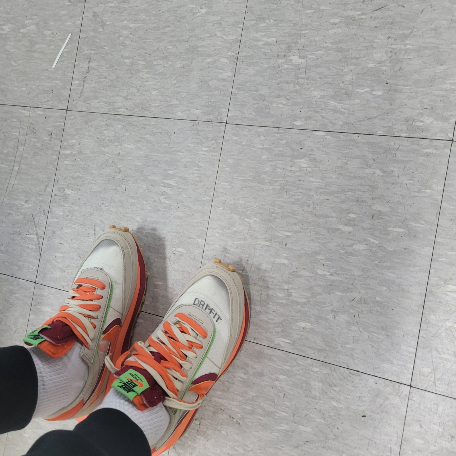 Nike x Sacai x Clot LDWaffle Orange Blaze 착용 스타일 - 3