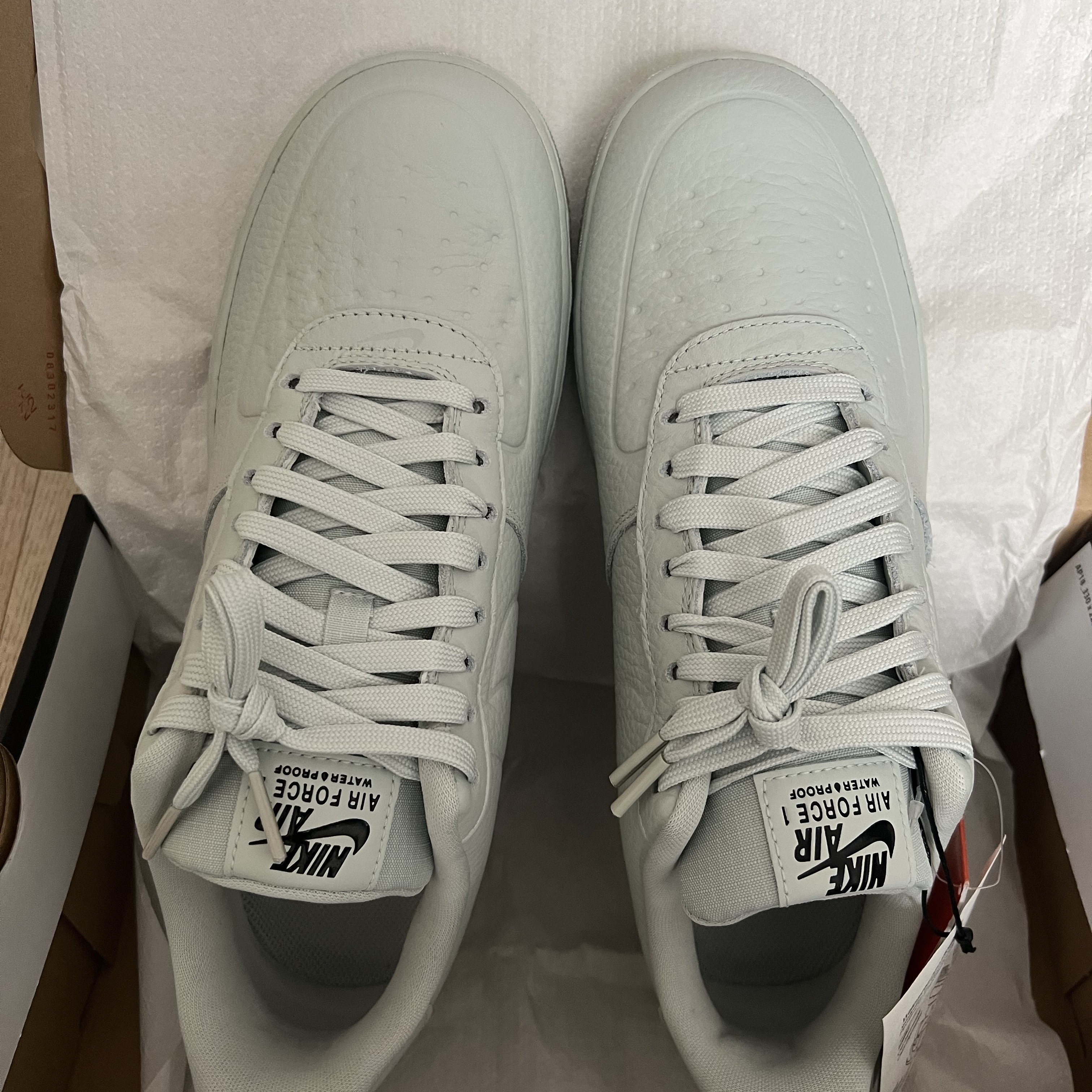 Nike Air Force 1 '07 Pro-Tech Waterproof Light Silver 착용 스타일 - 1