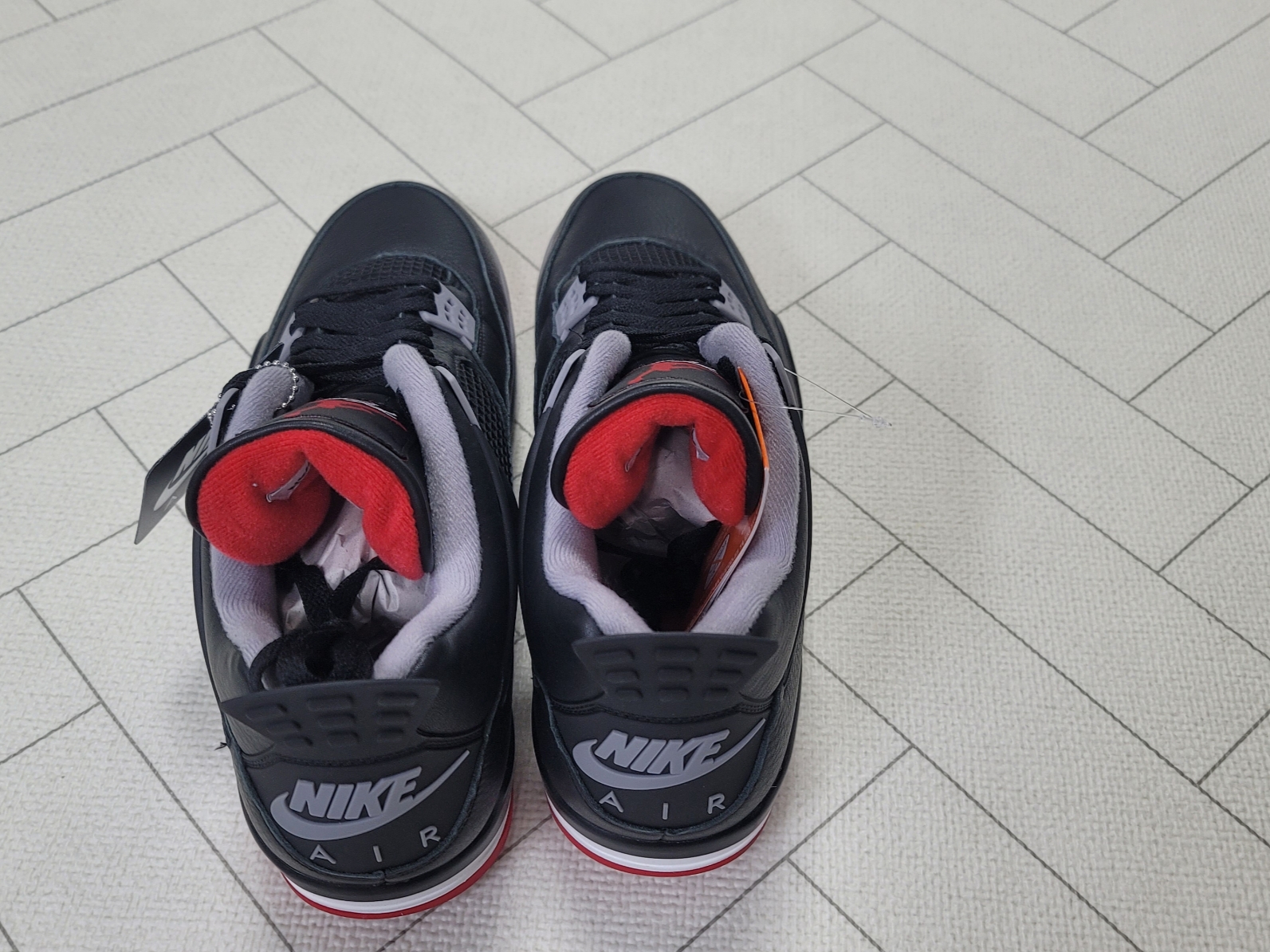 Jordan 4 Retro Bred Reimagined 착용 스타일 - 4