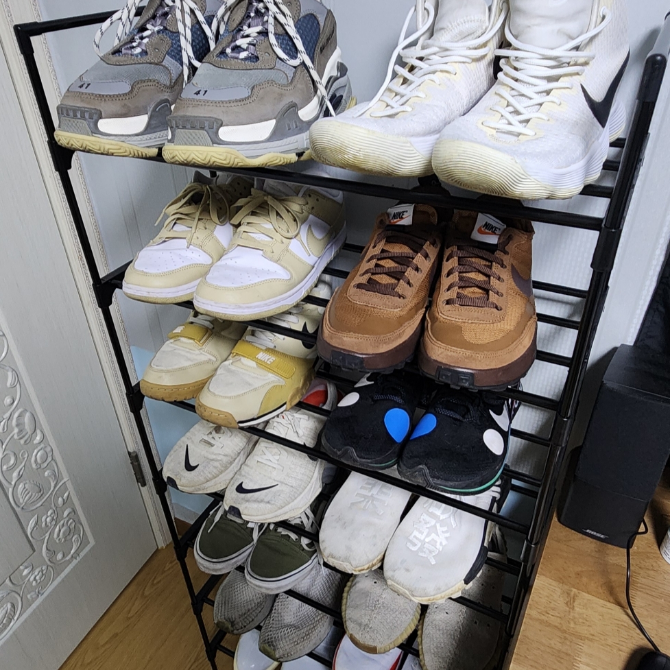 Balenciaga Triple S Trainer Grey 2018, Nike Hyperdunk 2017 Flyknit Triple White 착용 스타일