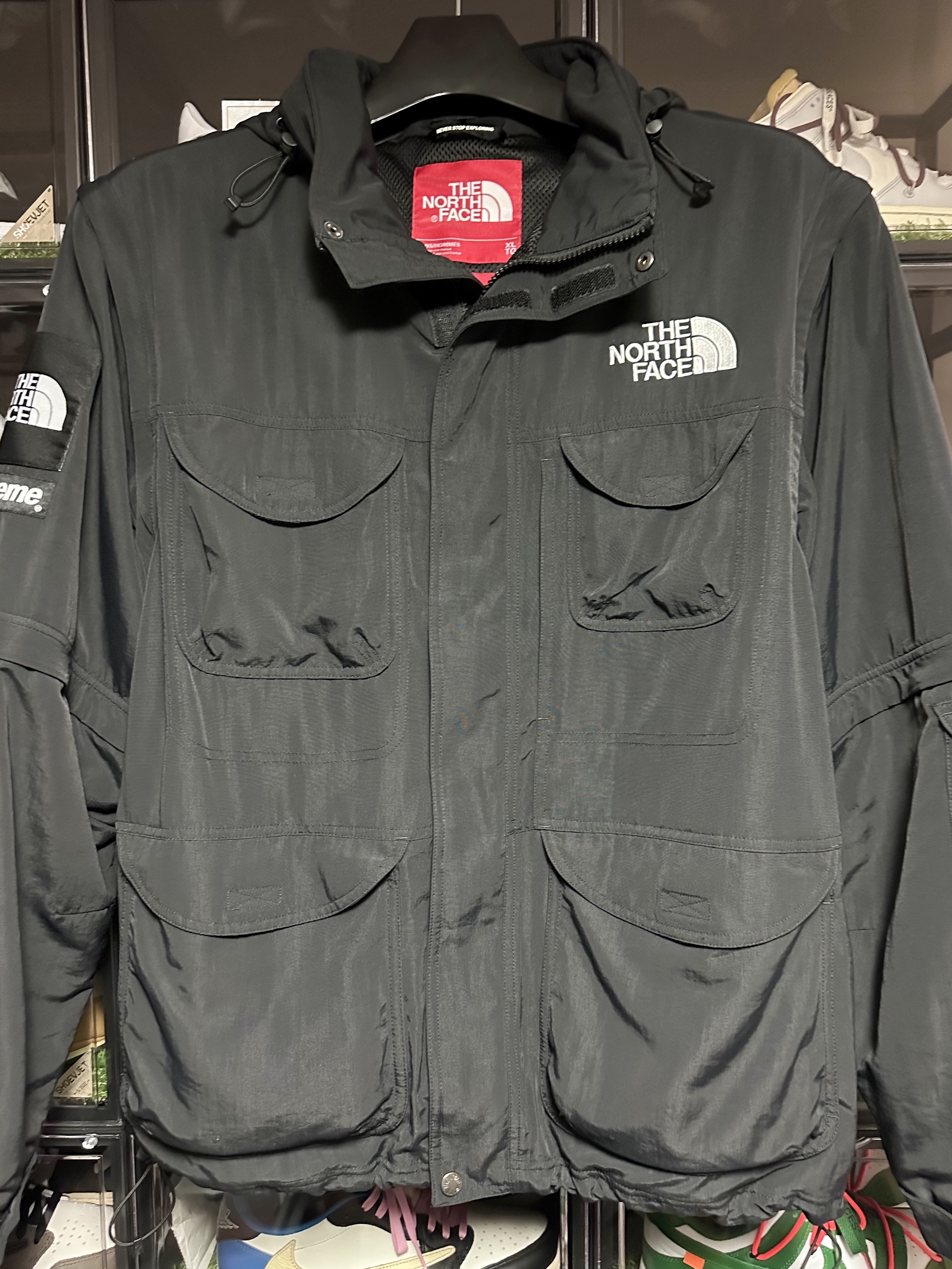 Supreme x The North Face Trekking Convertible Jacket Black - 22SS 착용 스타일 - 1