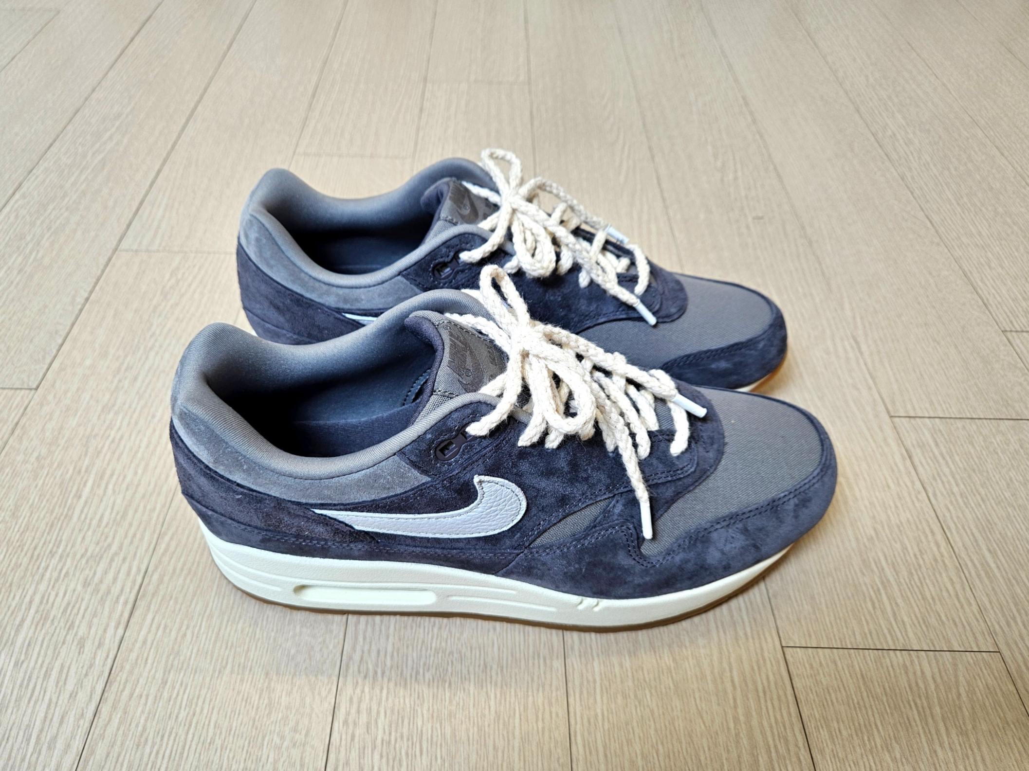Nike Air Max 1 Crepe 착용 스타일 - 3