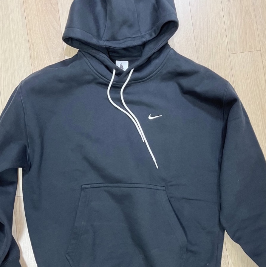 Nike NRG Solo Swoosh Fleece Hoodie Black White - Asia 착용 스타일