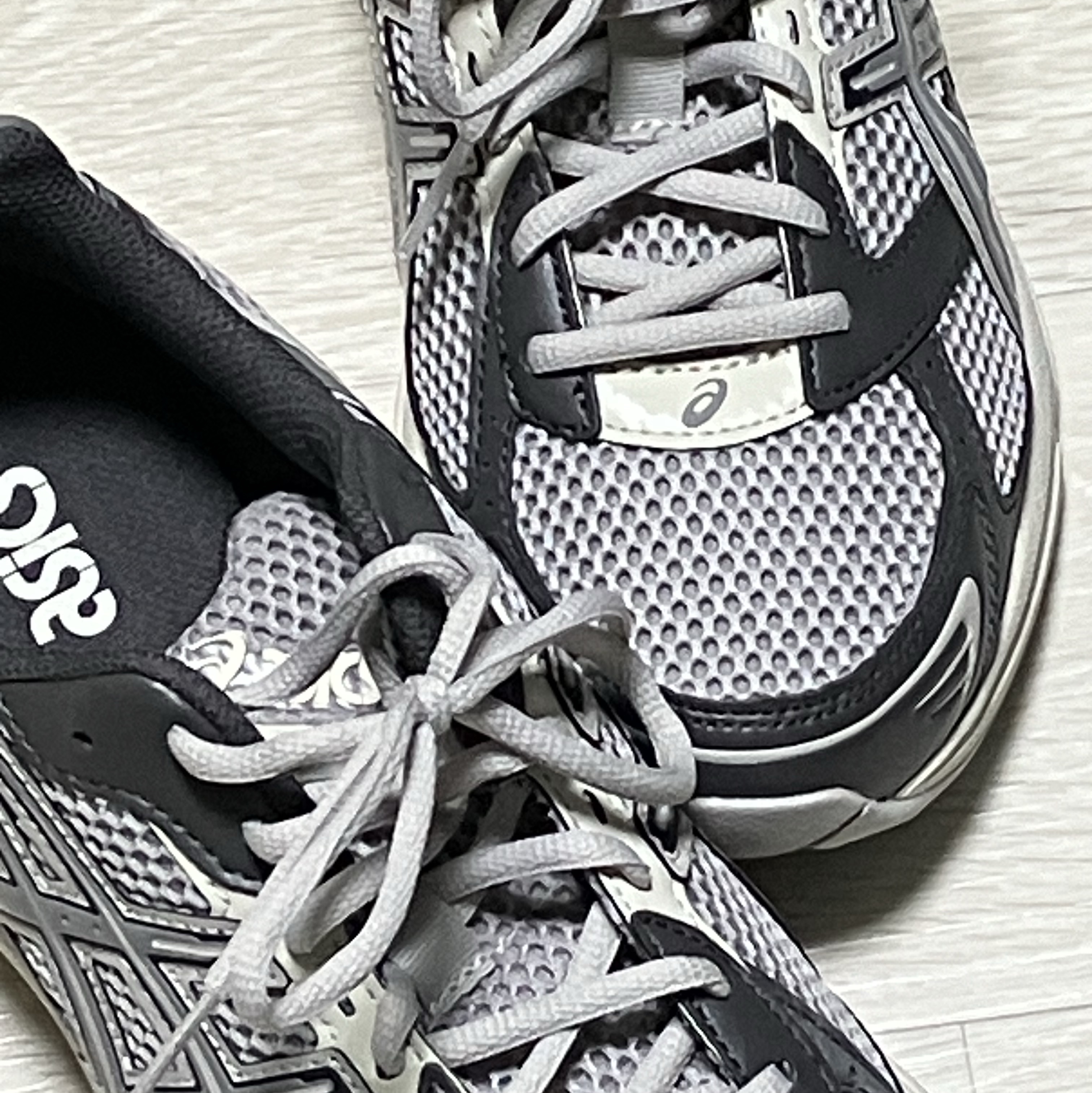 Asics Gel-1130 Oyster Grey Clay Grey 착용 스타일