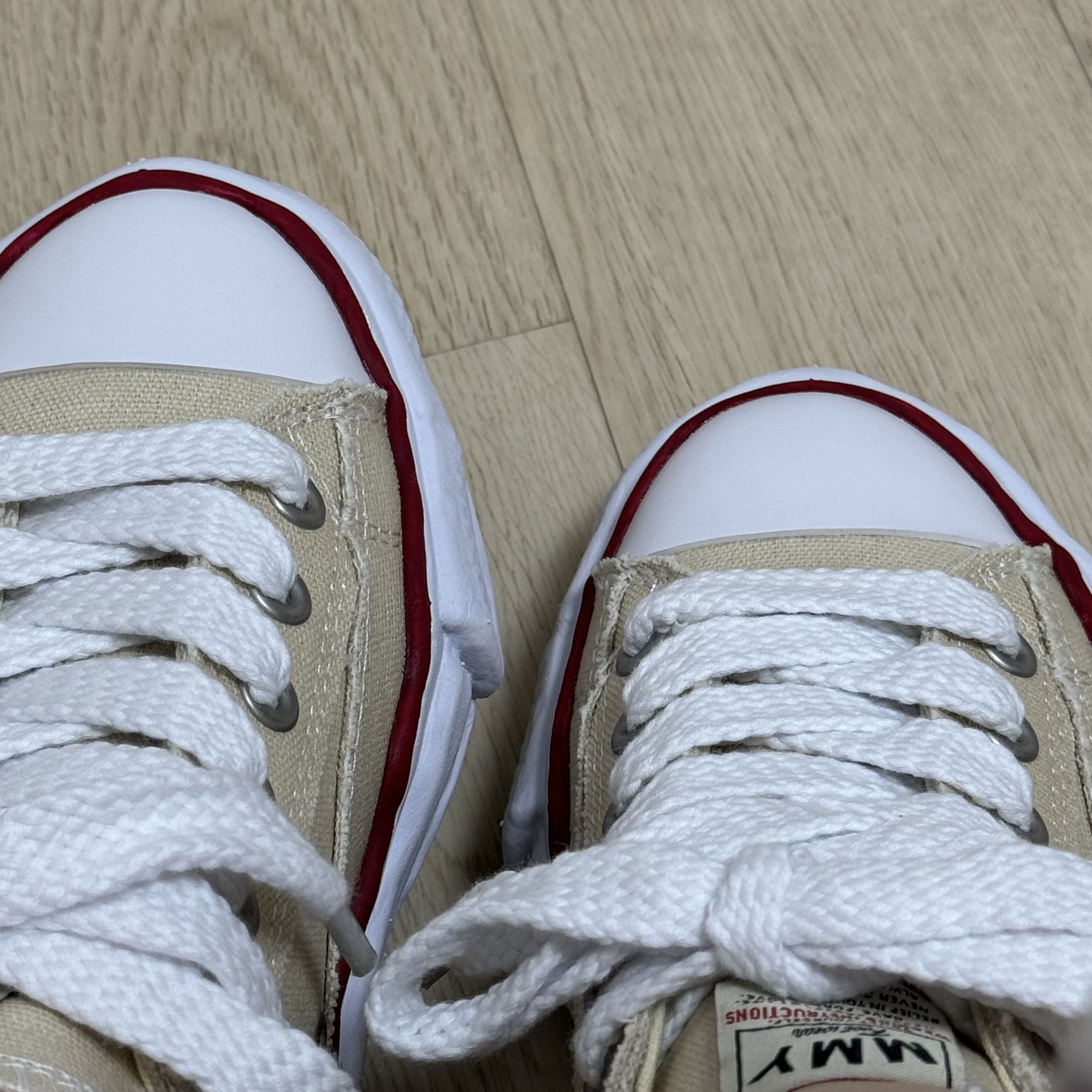 Maison Mihara Yasuhiro Peterson OG Sole Canvas Low-top Sneakers Natural 착용 스타일 - 3