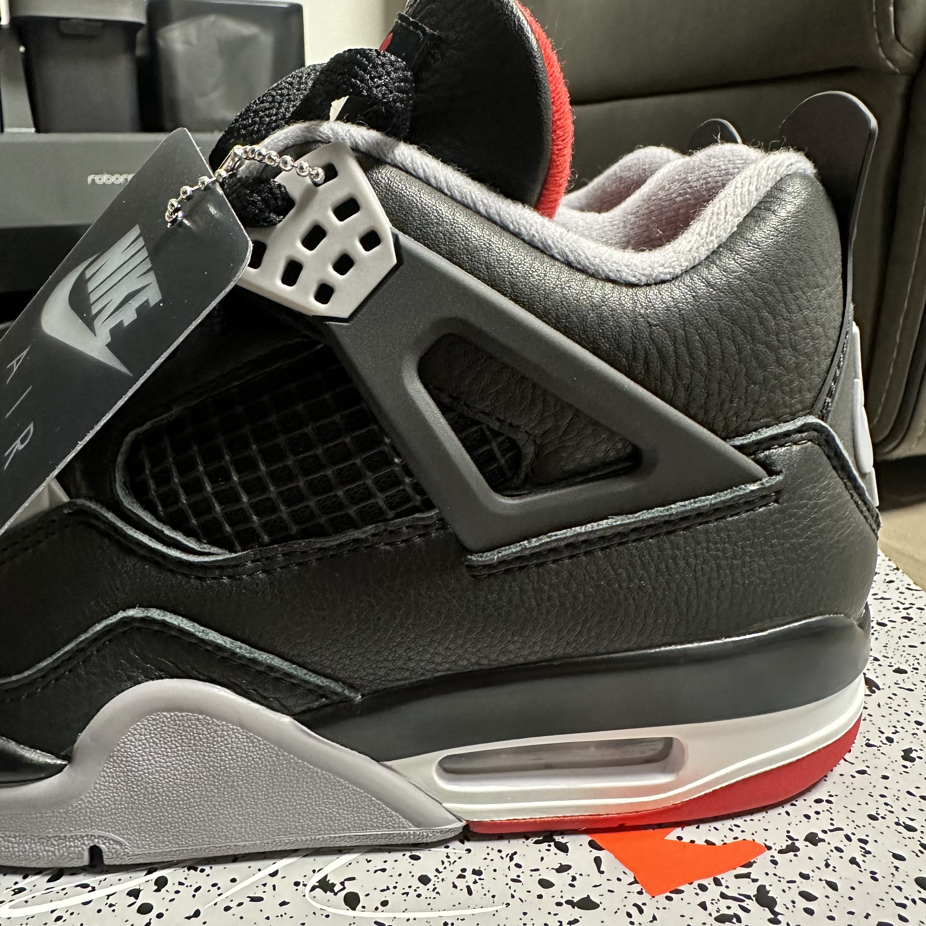 Jordan 4 Retro Bred Reimagined 착용 스타일 - 3