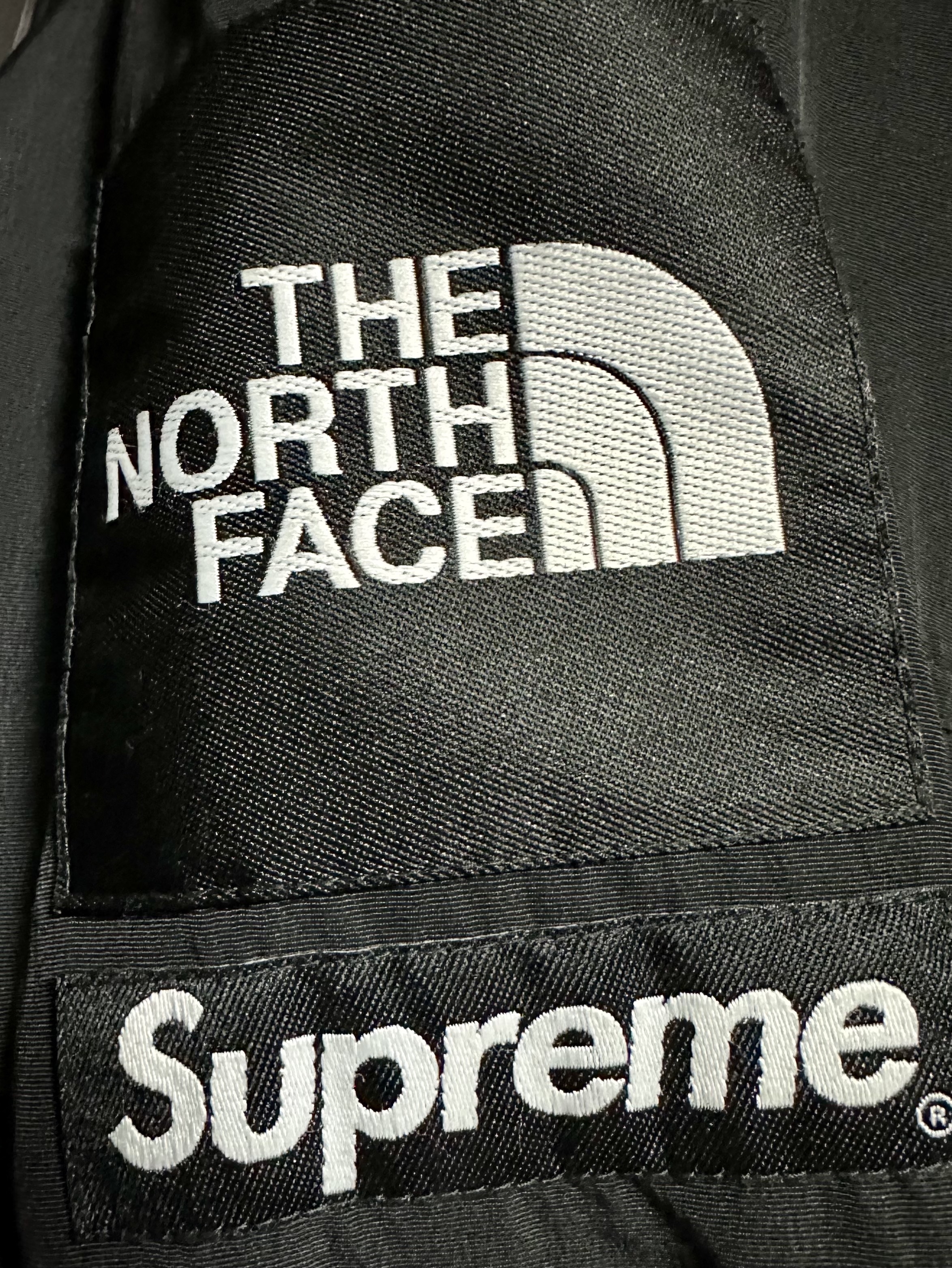 Supreme x The North Face Trekking Convertible Jacket Black - 22SS 착용 스타일 - 3