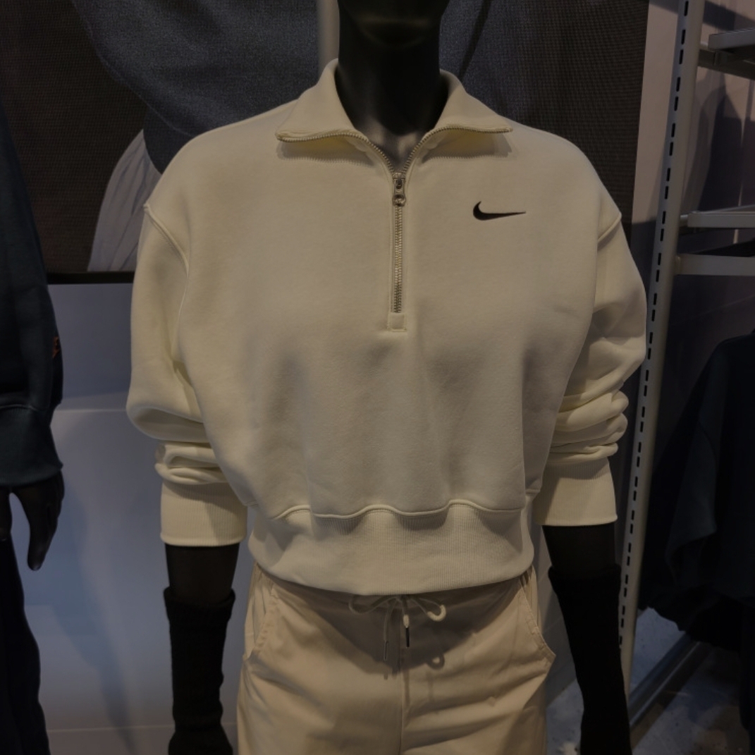 (W) Nike NSW Phoenix Fleece Half Zip Cropped Sweatshirt Sail - Asia 착용 스타일 - 2
