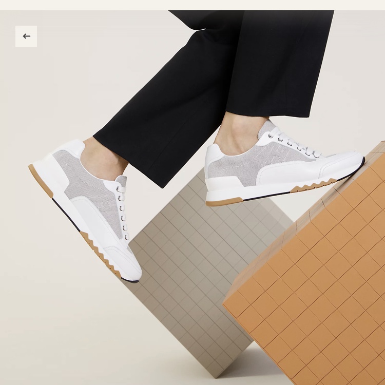 Hermes Trail Sneakers Canvas Calfskin & Prunoir Blanc 착용 스타일 - 1
