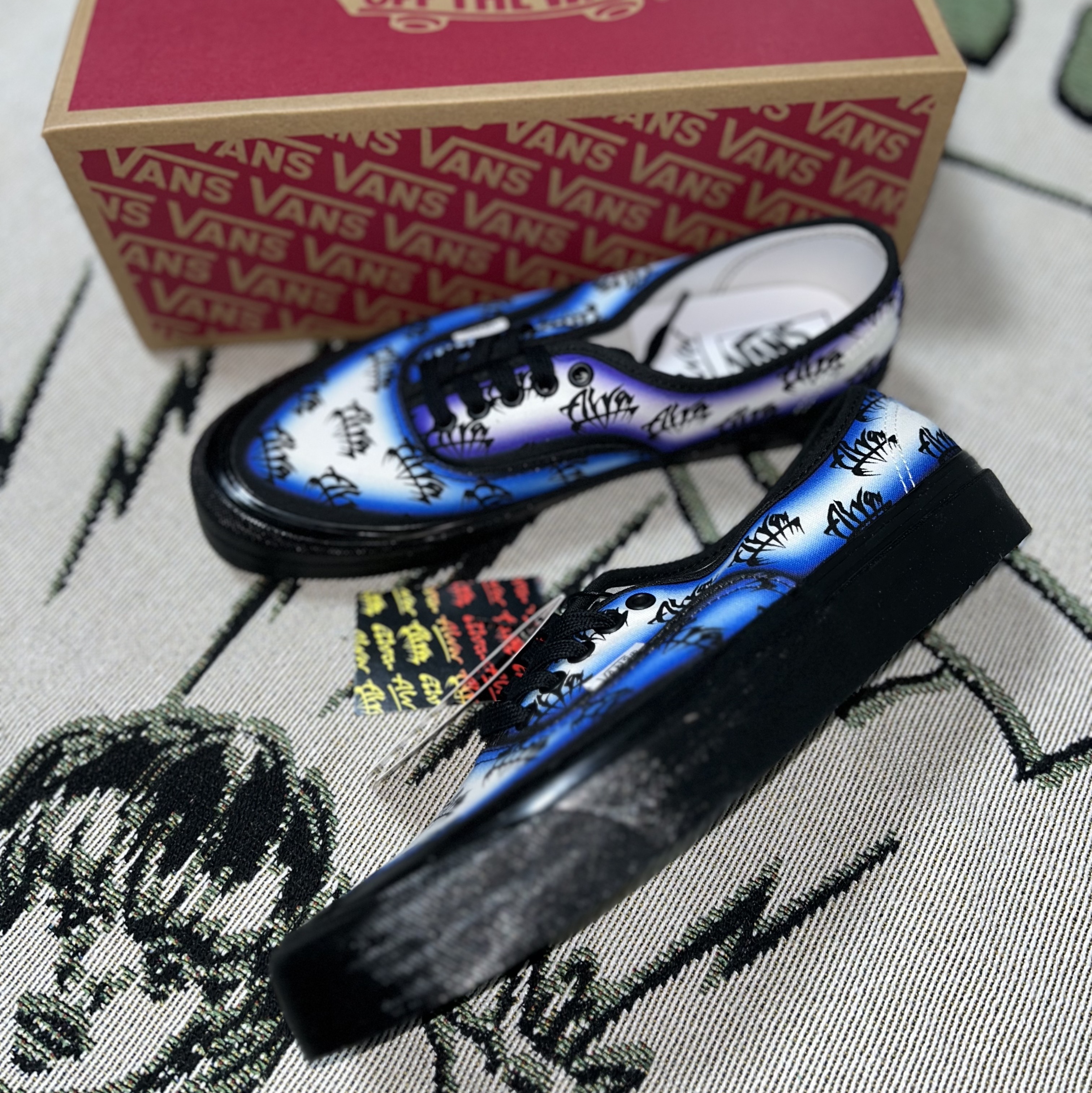 Vans x Alva Skates Authentic 44 DX Anaheim Factory Halo Multi 착용 스타일 - 1