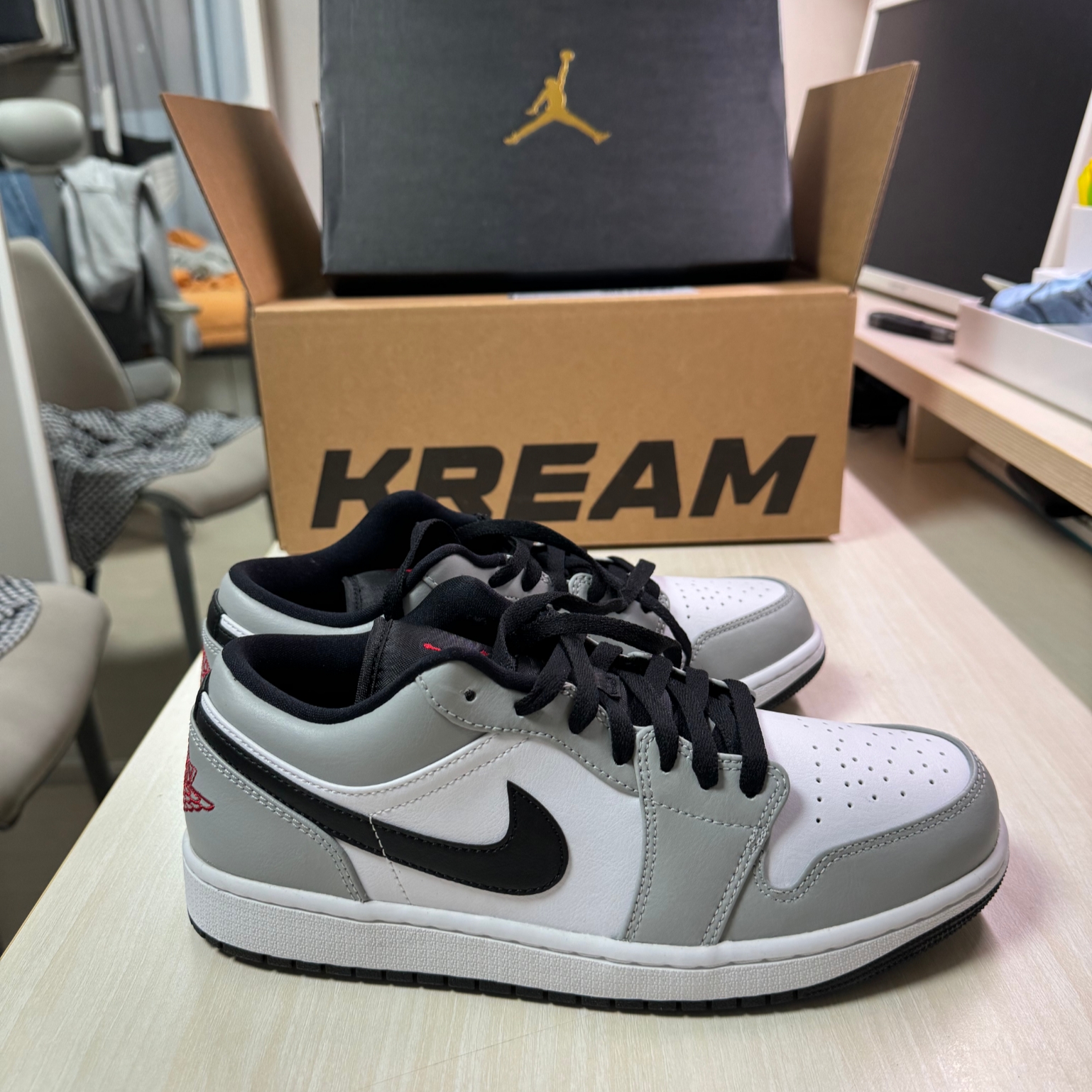 Jordan 1 Low Light Smoke Grey 착용 스타일