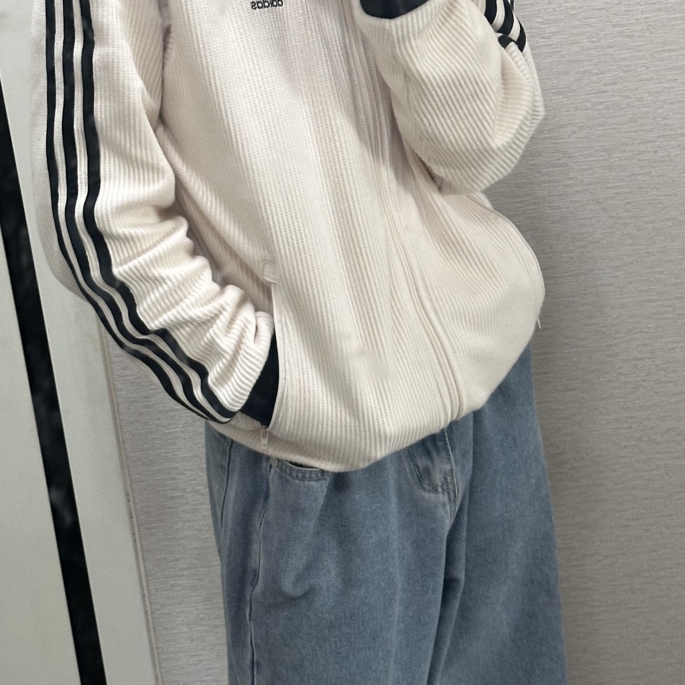 Adidas Adicolor Classic Waffle Beckenbauer Track Jacket Wonder White - US Sizing 착용 스타일