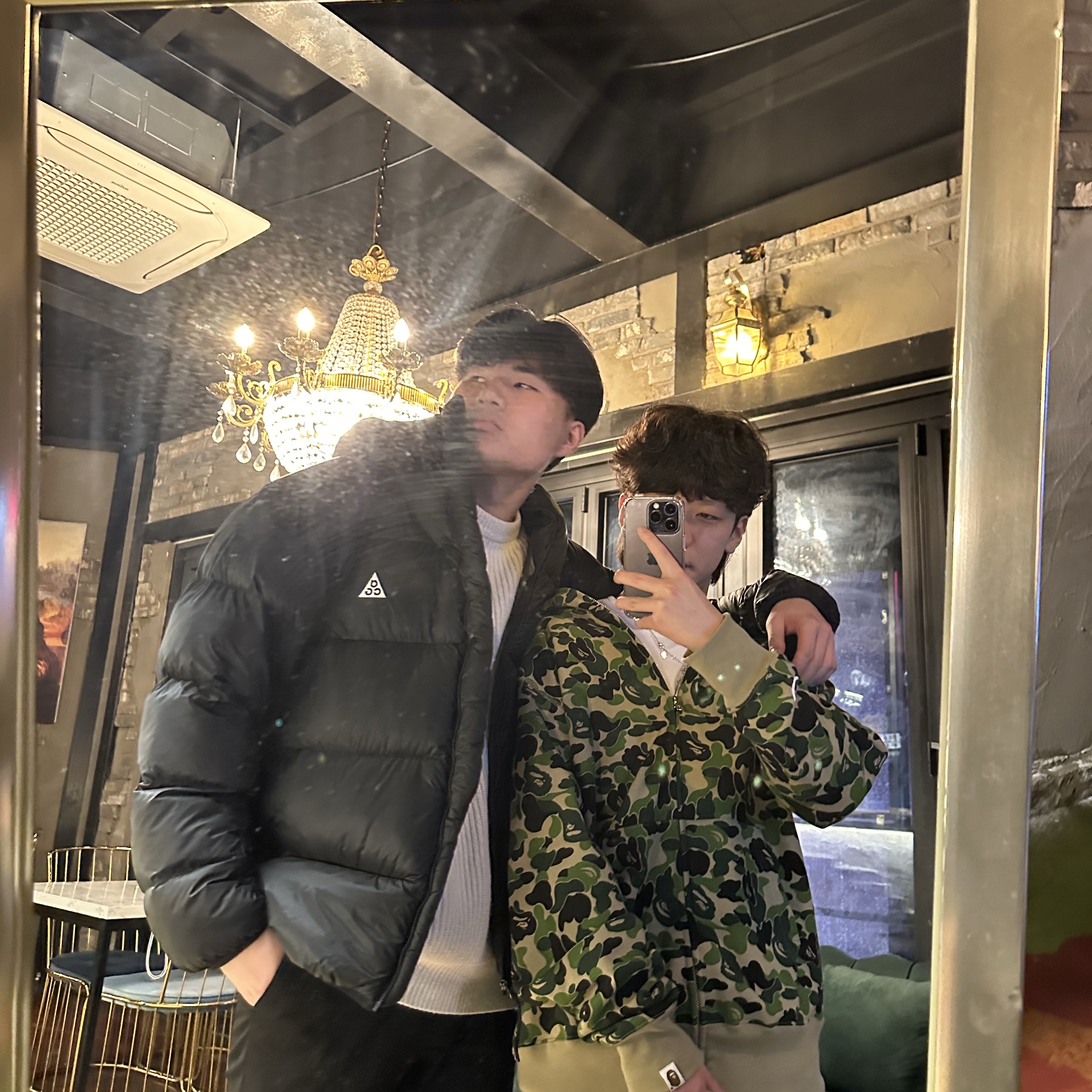 비비안 웨스트우드 메이페어 바스 릴리프 펜던트 실버, 나이키 ACG 써마핏 ADV 루나 레이크 퍼퍼 자켓 블랙 - 아시아 착용 스타일