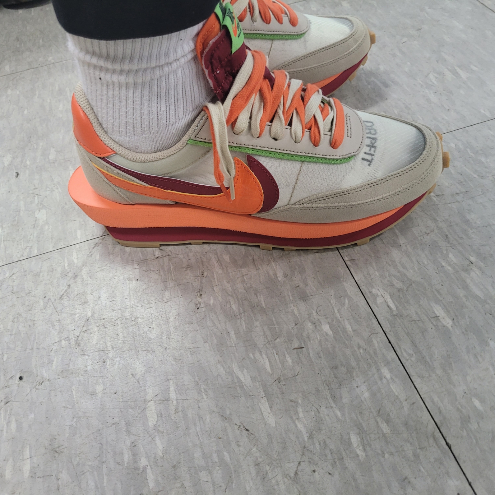 Nike x Sacai x Clot LDWaffle Orange Blaze 착용 스타일 - 1