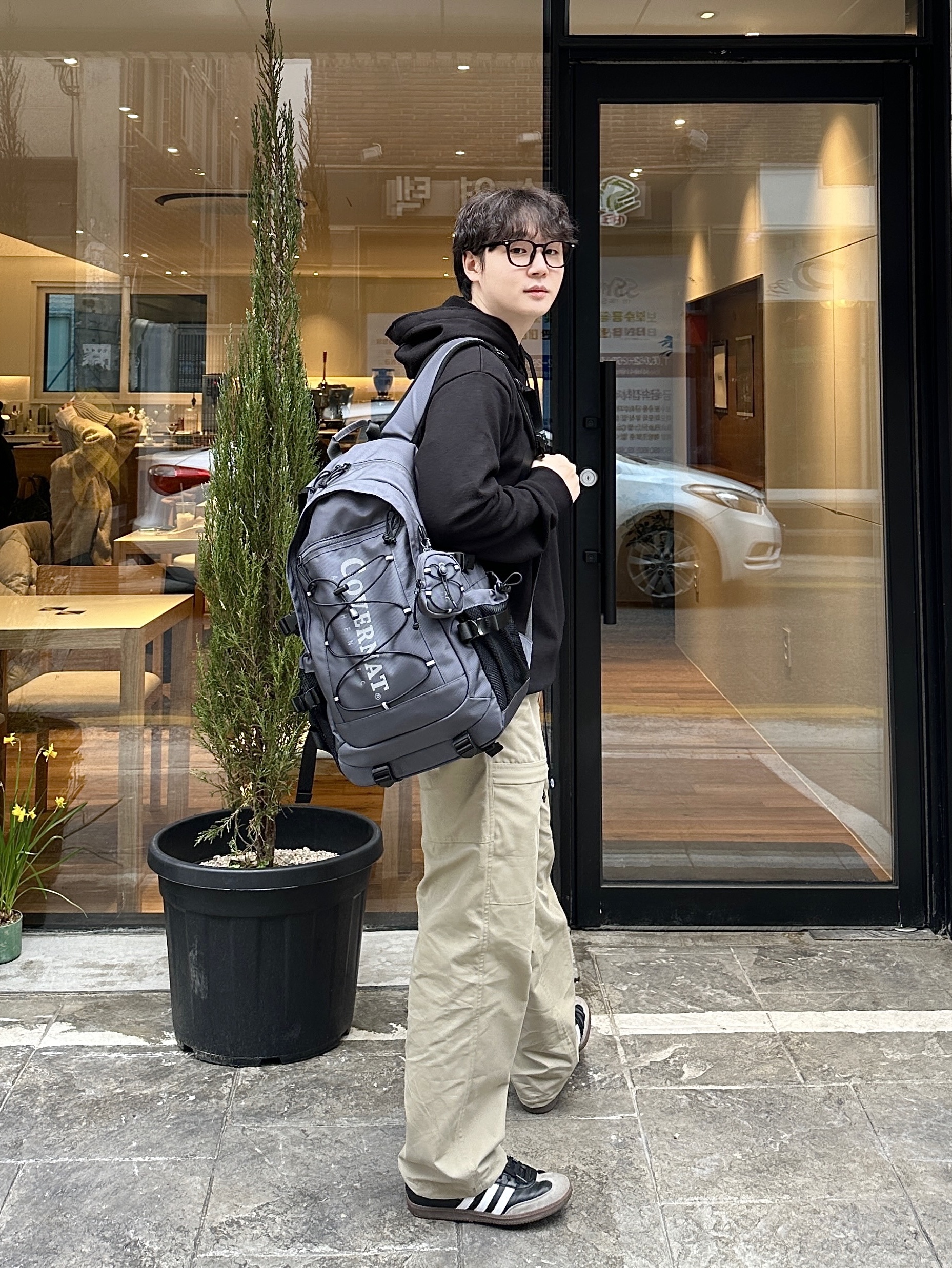 [KREAM 단독] Safarispot Basic Safari Hoodie Black, Adidas Samba Vegan Black White 착용 스타일 - 3
