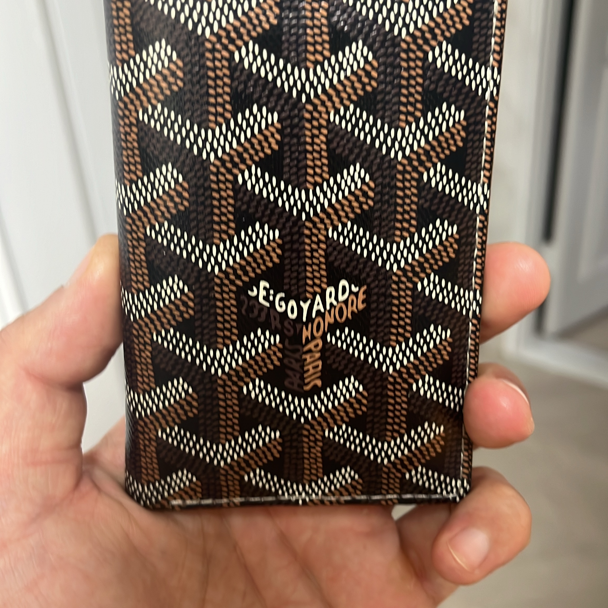 Goyard Saint Pierre Card Holder Black Tan 착용 스타일