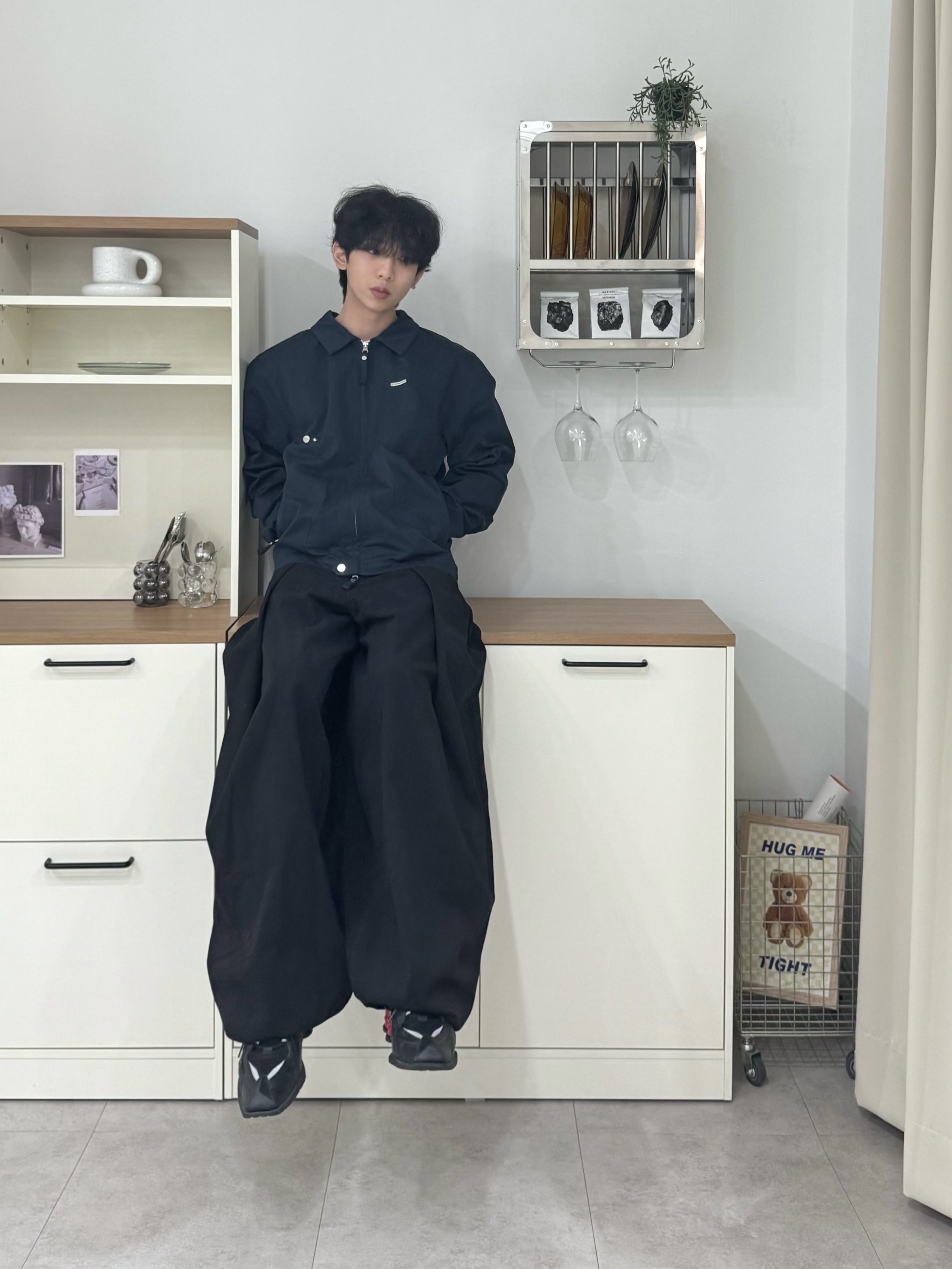 Thevinylhouse 2Way Zip Single Jacket Navy, Nike x Martine Rose Shox MR4 Black 착용 스타일 - 2