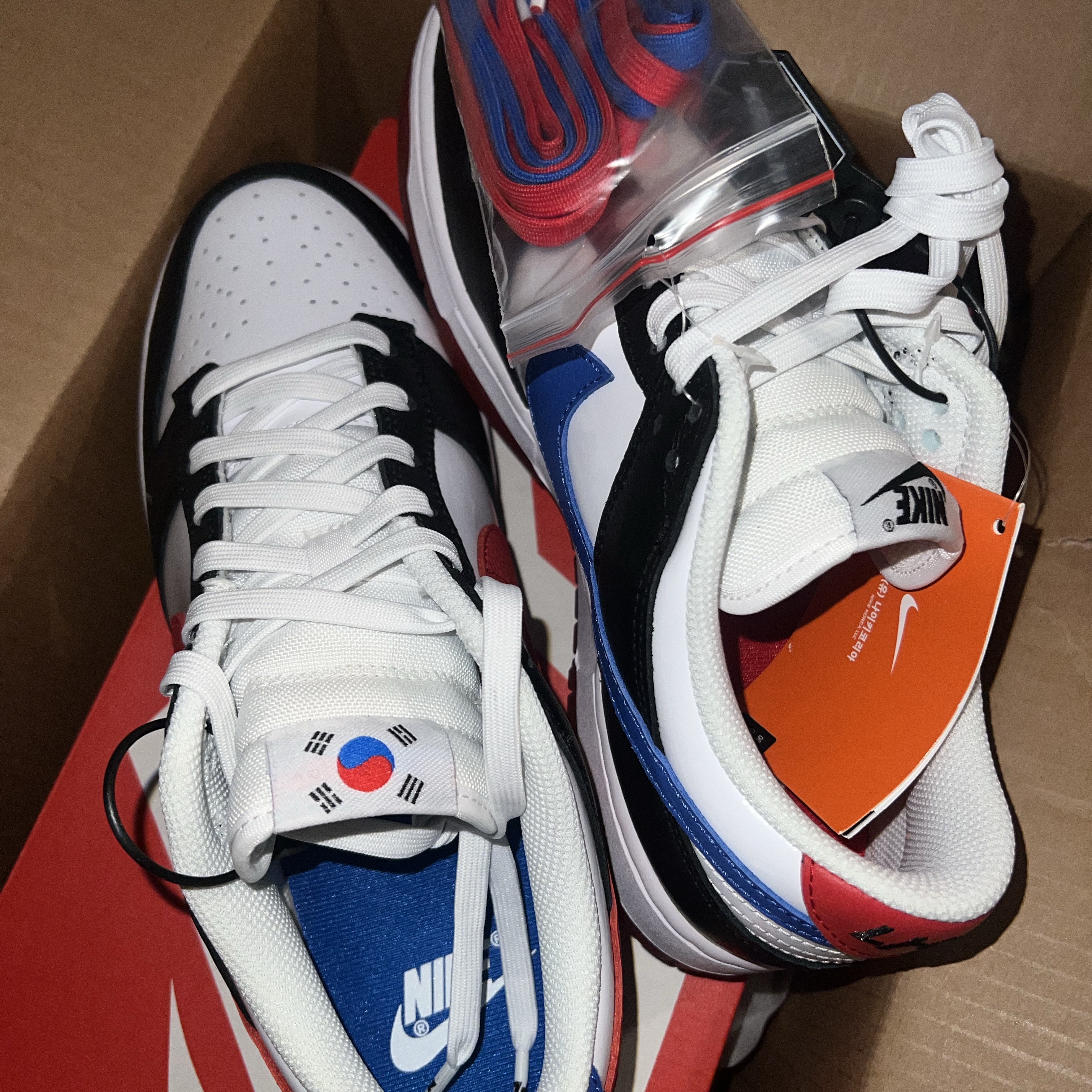 Nike Dunk Low SE Seoul 착용 스타일 - 2
