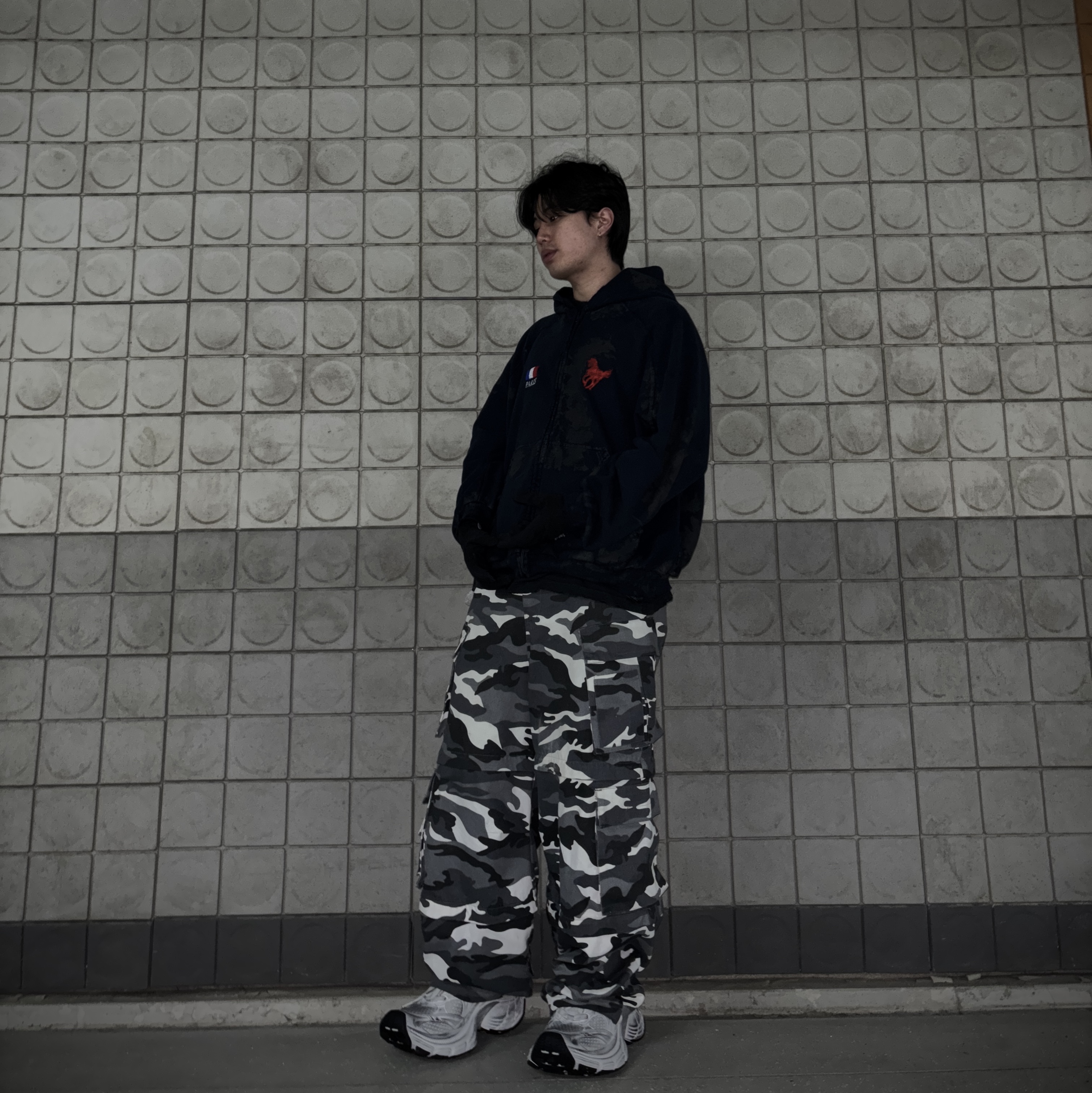 Balenciaga 10XL Sneakers White Black Grey, Project G/R Oversized Convertible Cargo Pants City Camo 착용 스타일 - 9