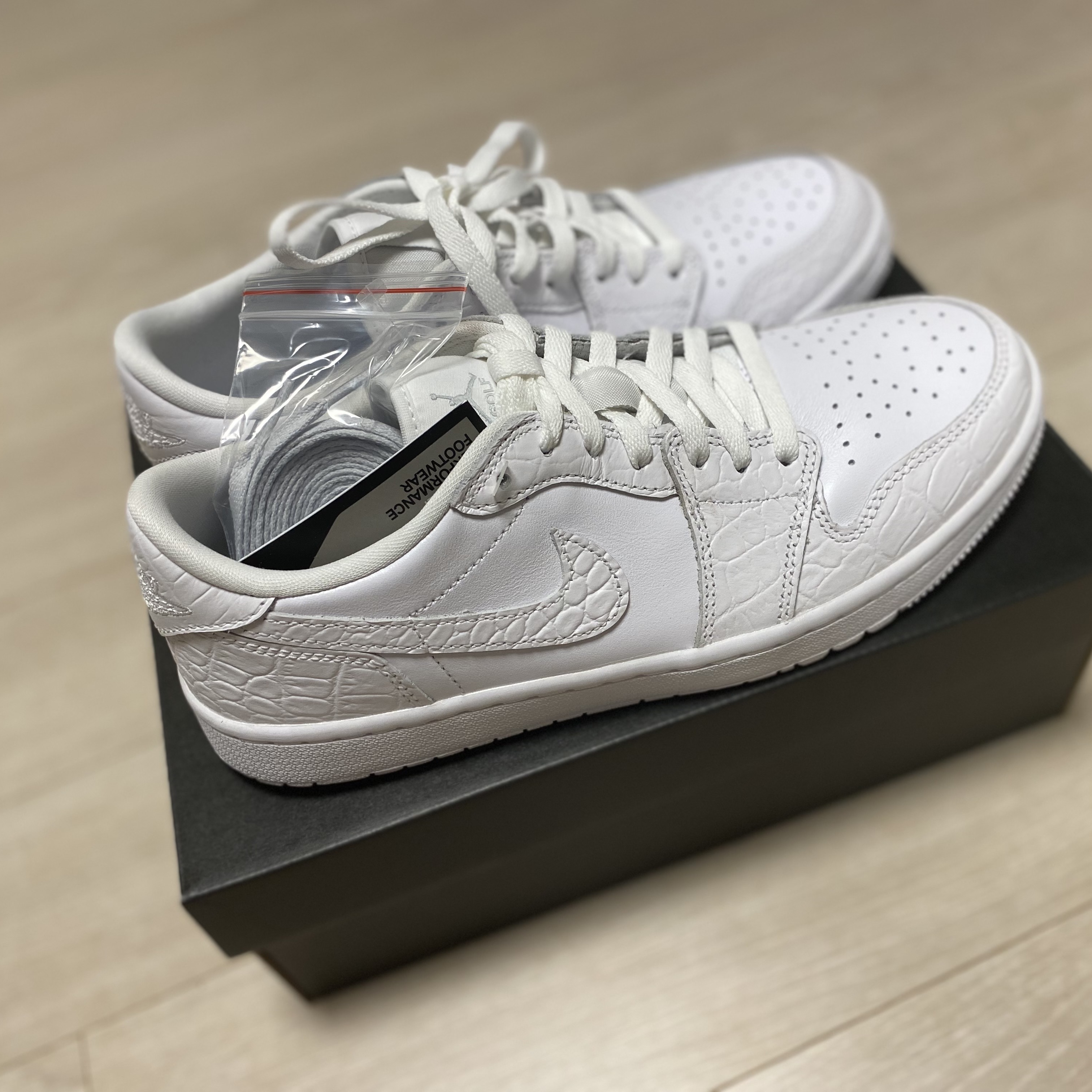 Jordan 1 Low Golf Triple White 착용 스타일