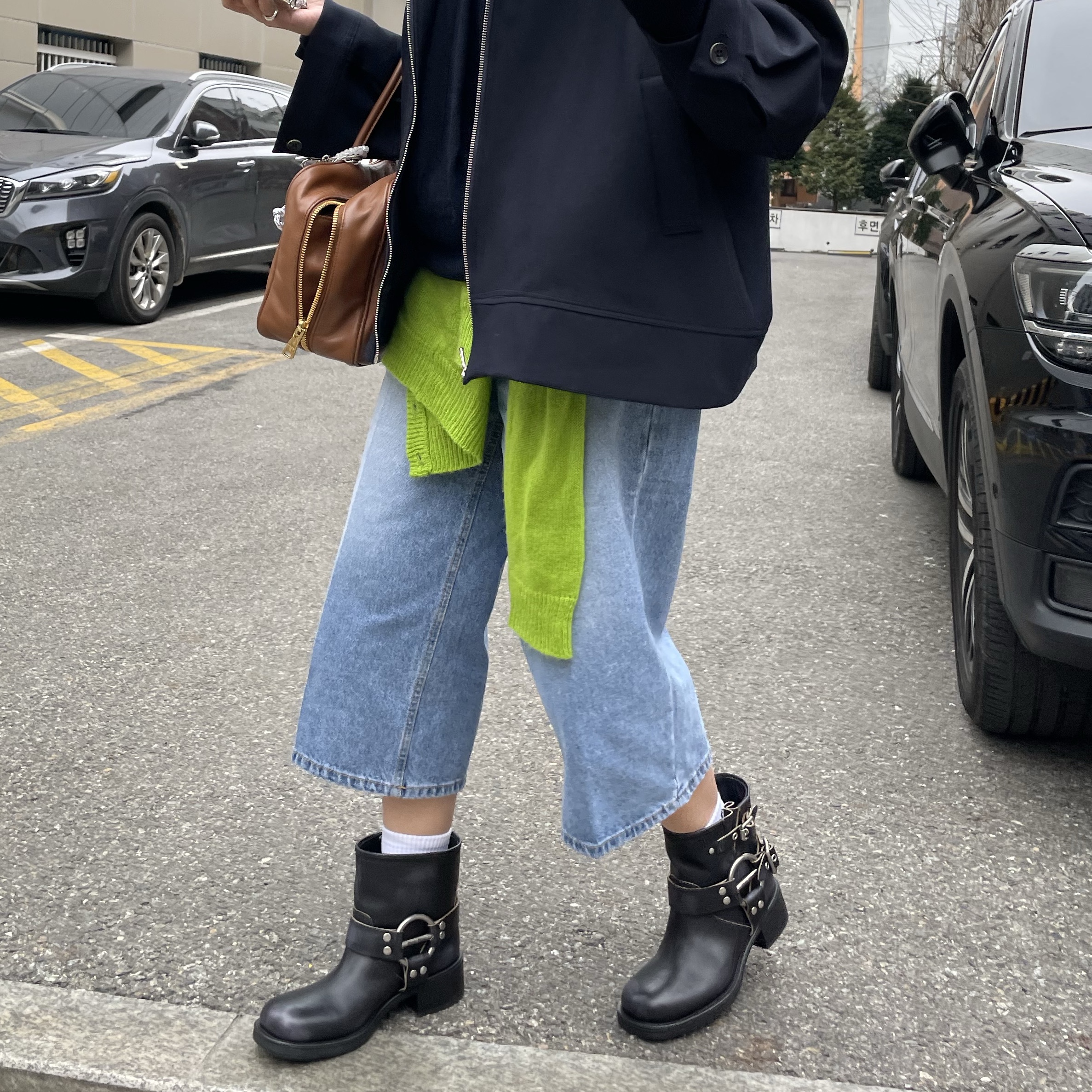 (W) Miu Miu Vintage-look leather Boots Black 착용 스타일