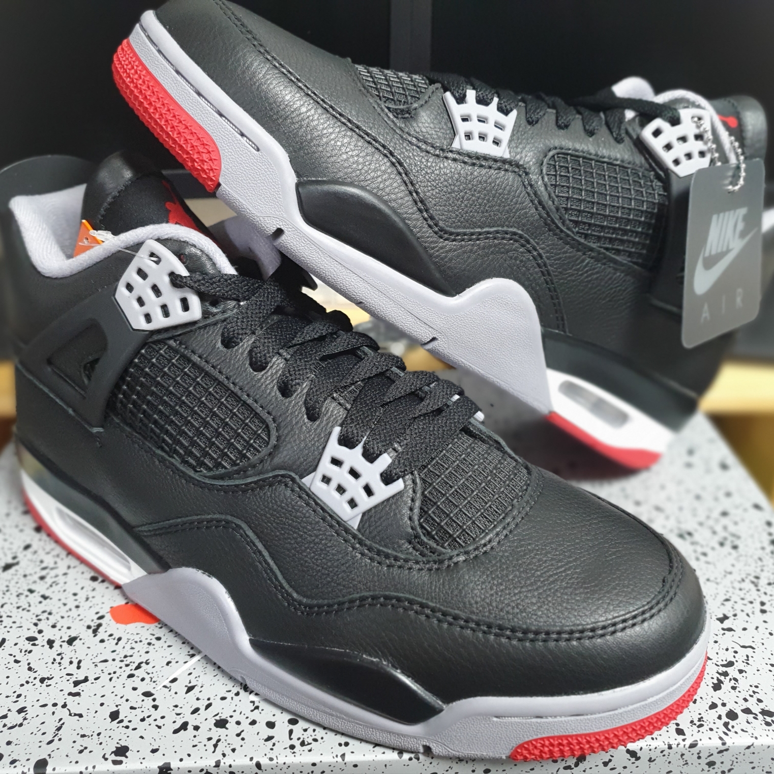 Jordan 4 Retro Bred Reimagined 착용 스타일
