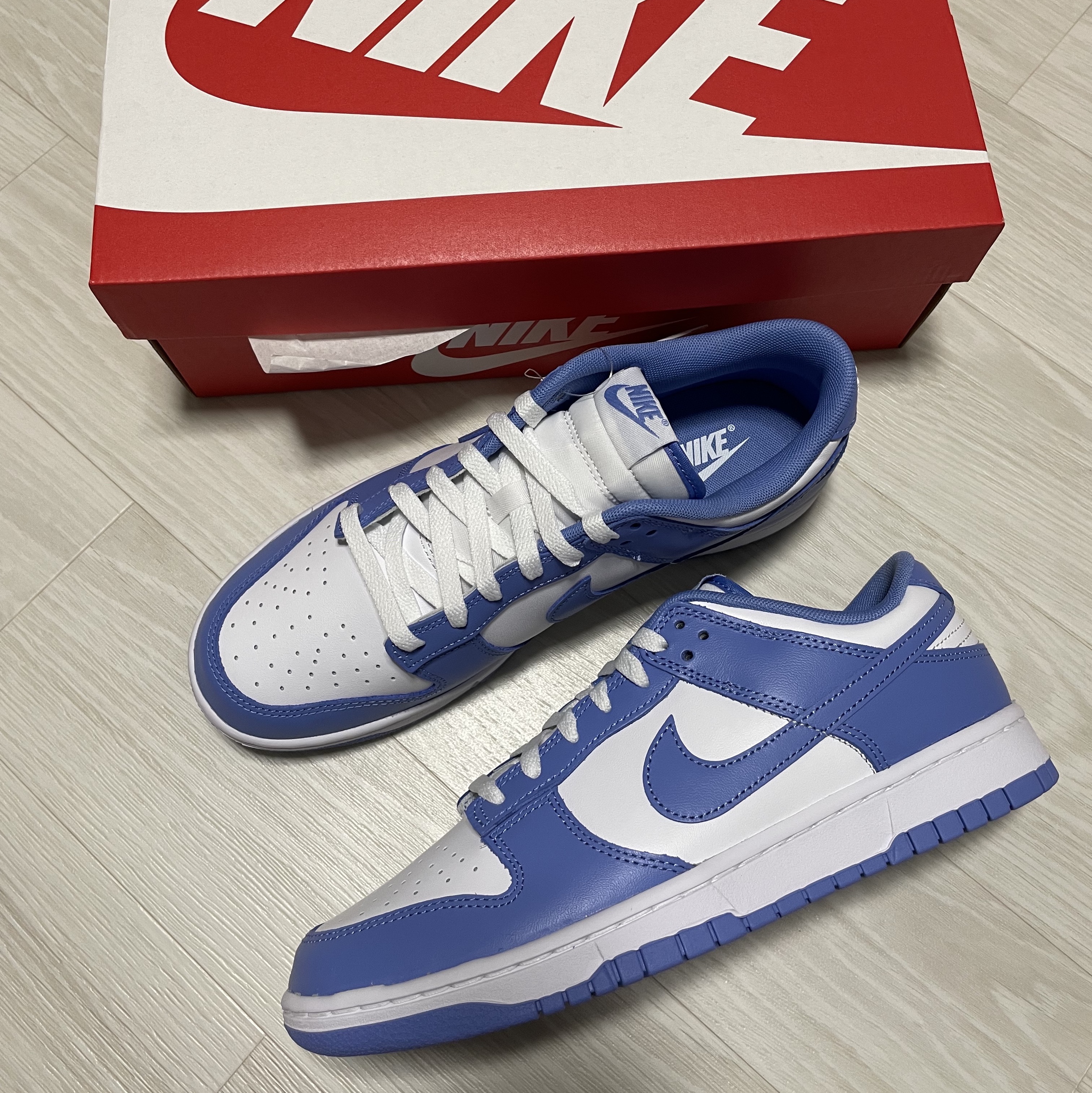 Nike Dunk Low Retro White Polar Blue 착용 스타일