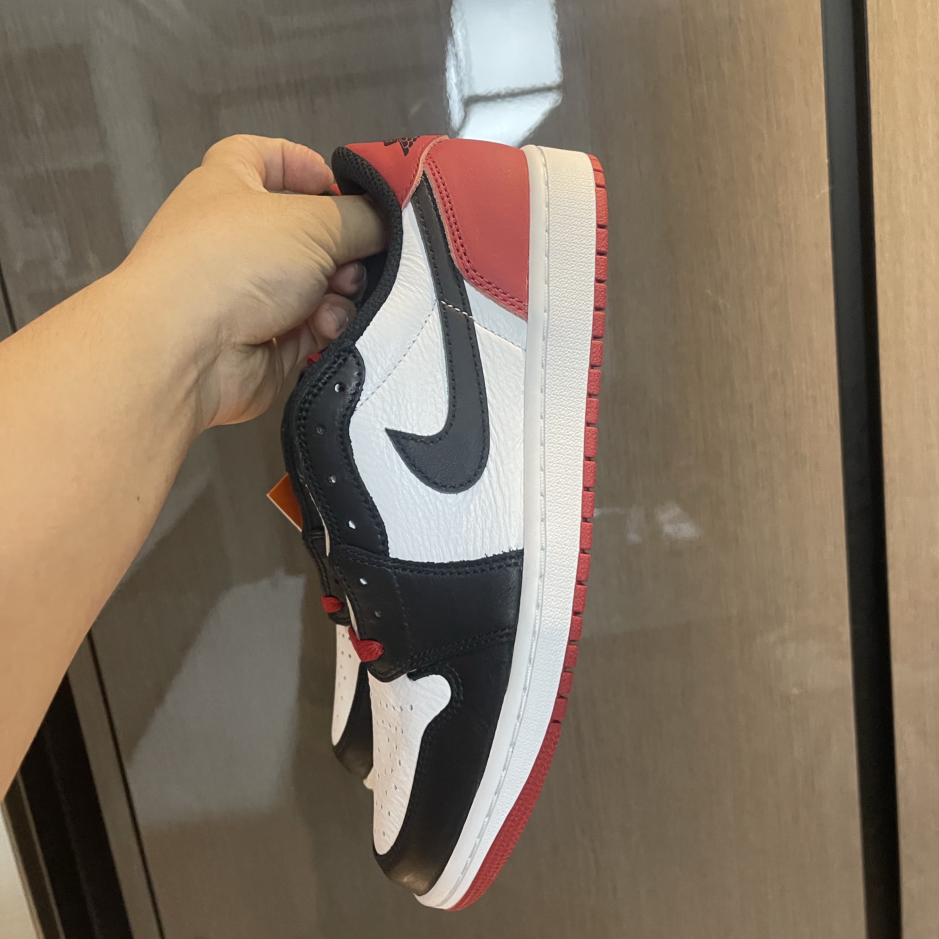 Jordan 1 Retro Low OG Black Toe 착용 스타일
