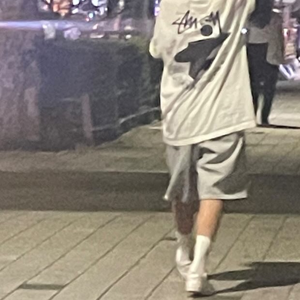 (W) Nike Air Force 1 '07 Low White, Stussy Beach Roots T-Shirt Natural 착용 스타일