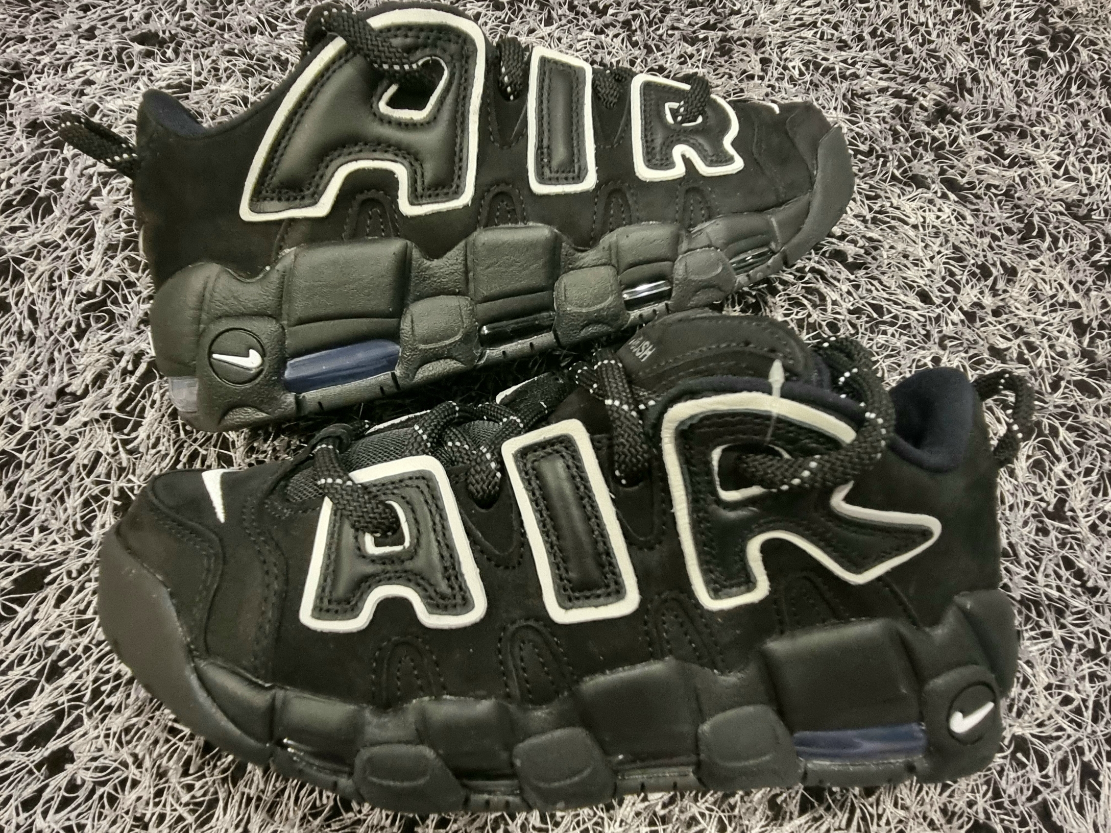 Nike Air More Uptempo Black White 2020 착용 스타일 - 3