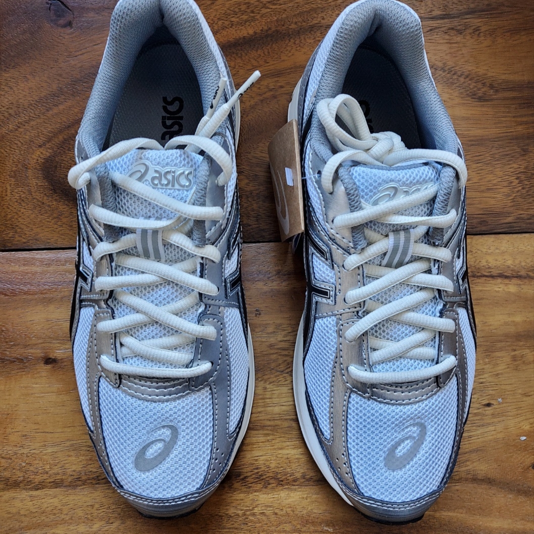 Asics Jog 100 S White Black - 2E Wide 착용 스타일