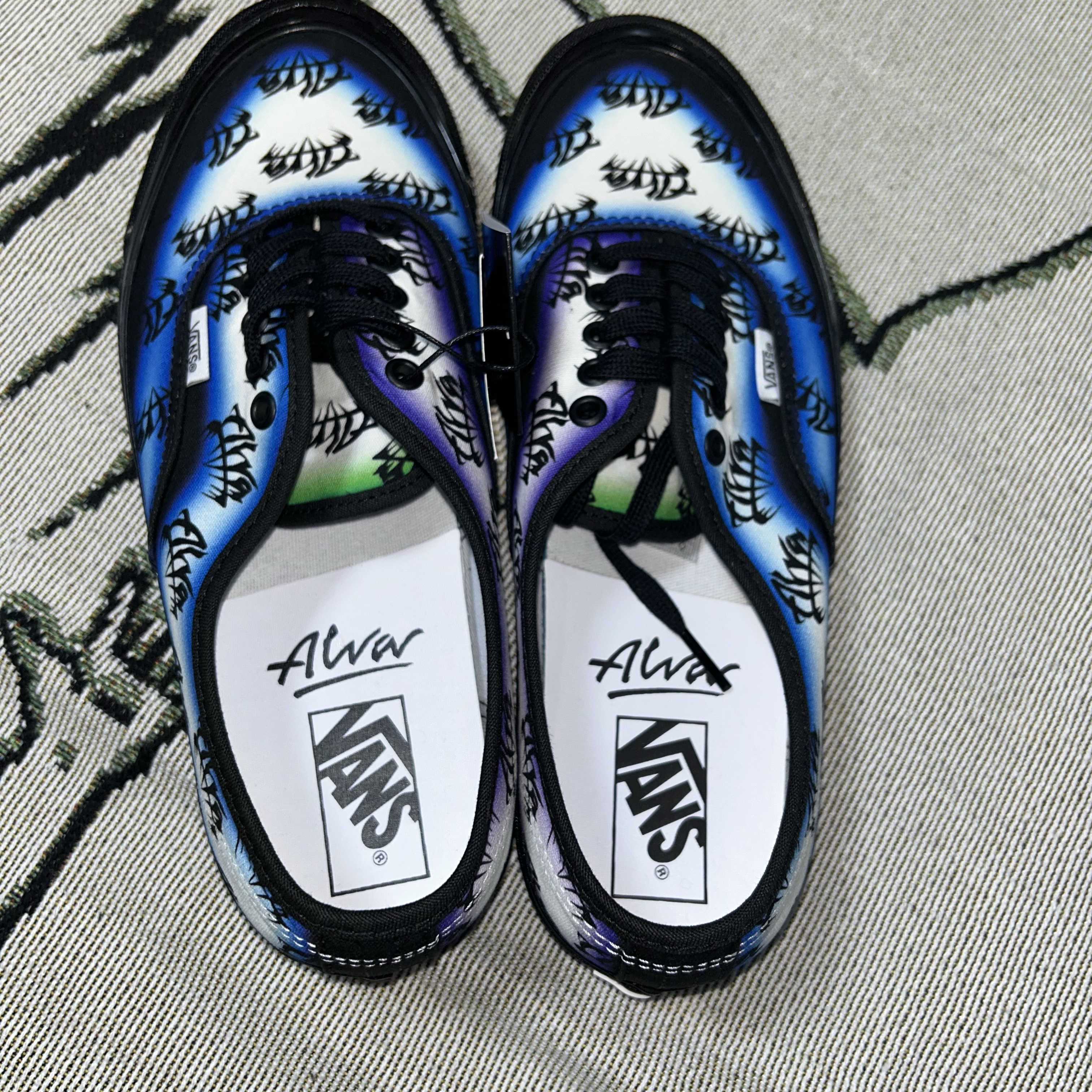 Vans x Alva Skates Authentic 44 DX Anaheim Factory Halo Multi 착용 스타일 - 3