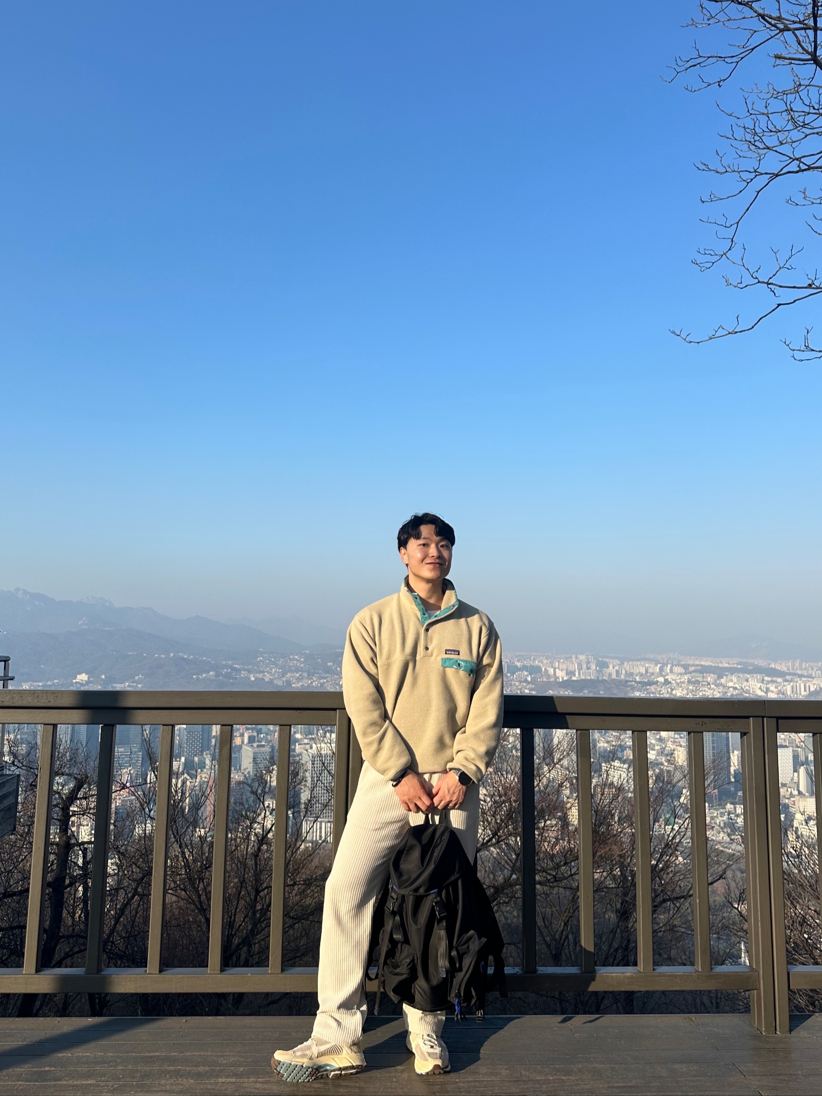 Patagonia Synchilla Snap-T Fleece Pullover Oatmeal Heather, Ader Error x Zara Backpack Black 착용 스타일 - 2