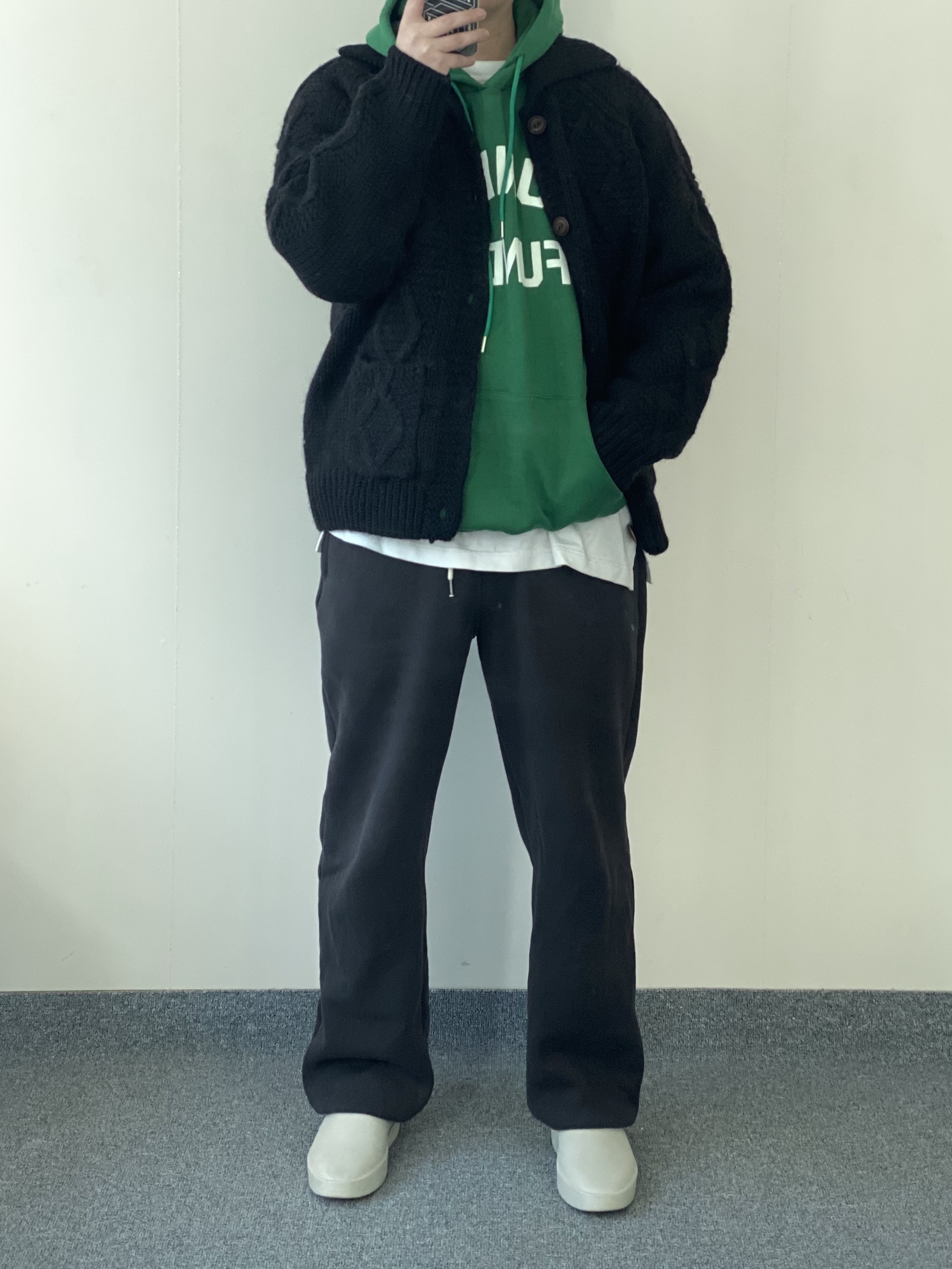 Fear of God The California Cement 착용 스타일