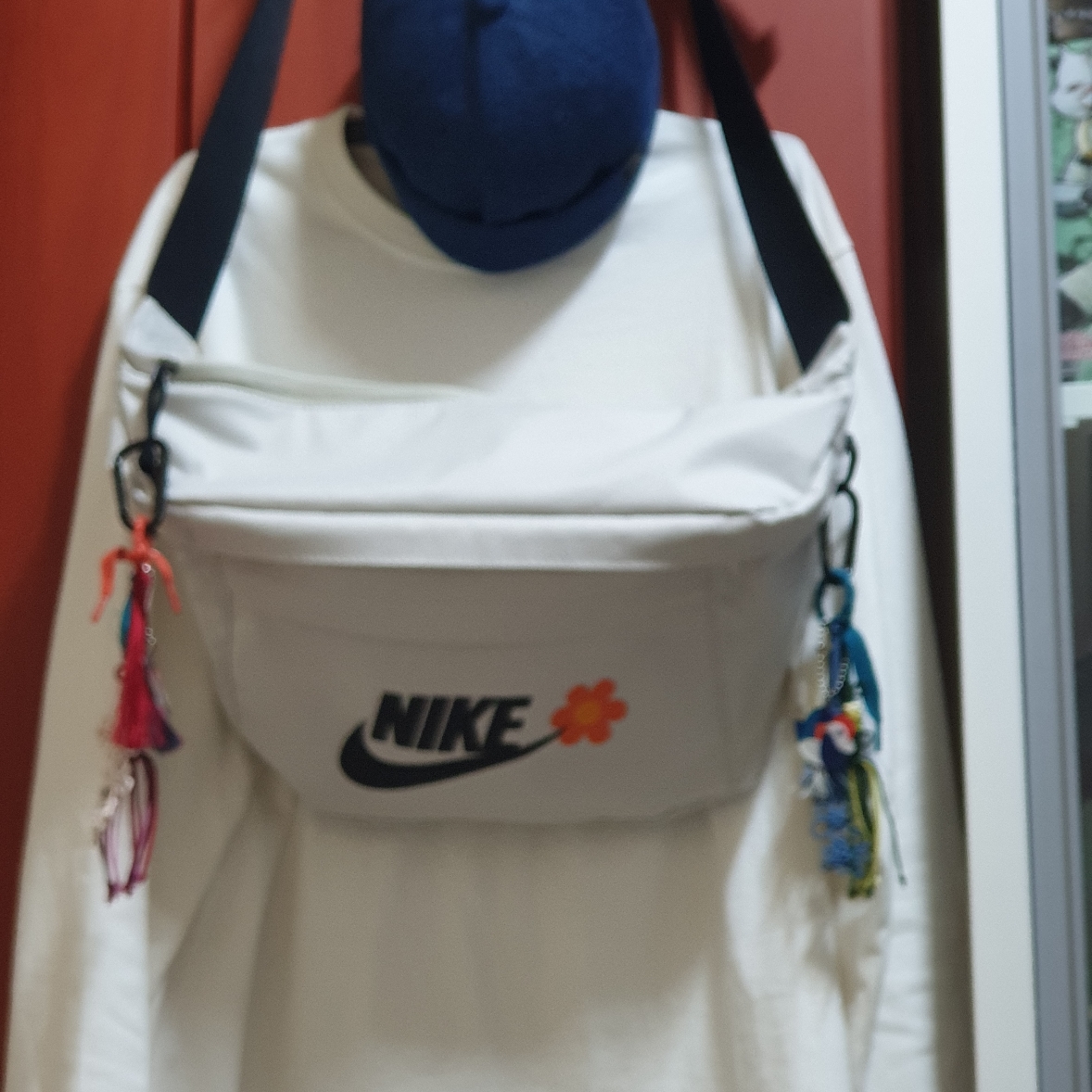 Nike x Kasina Tech Hip Pack Won-Ang Light Bone 착용 스타일