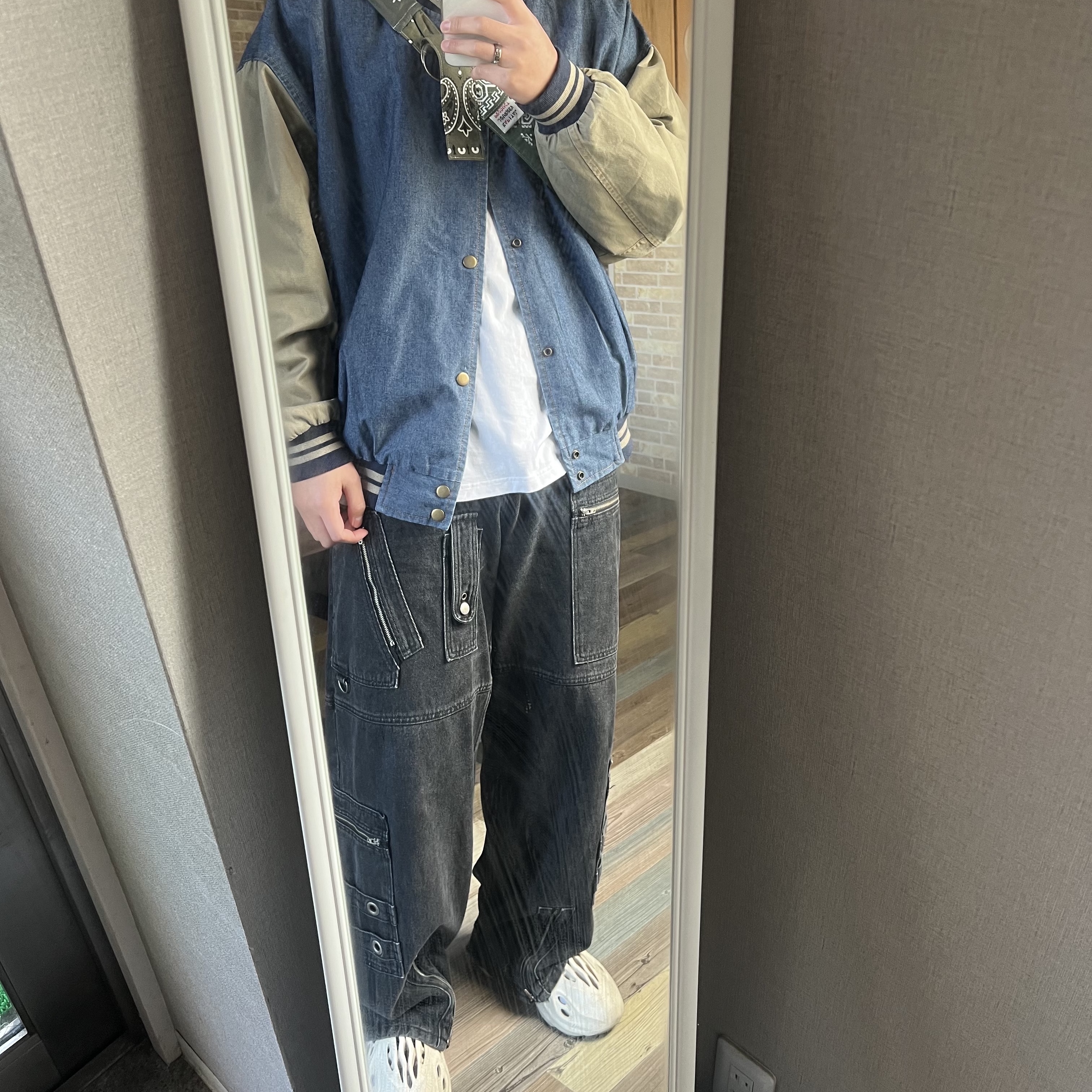 Kapital Gauze Bandana Beach Snuffkin Bag Khaki, Kapital 14 oz. Denim 5P Monkey Cisco Gemstone Pants Indigo (Processing) 착용 스타일 - 3