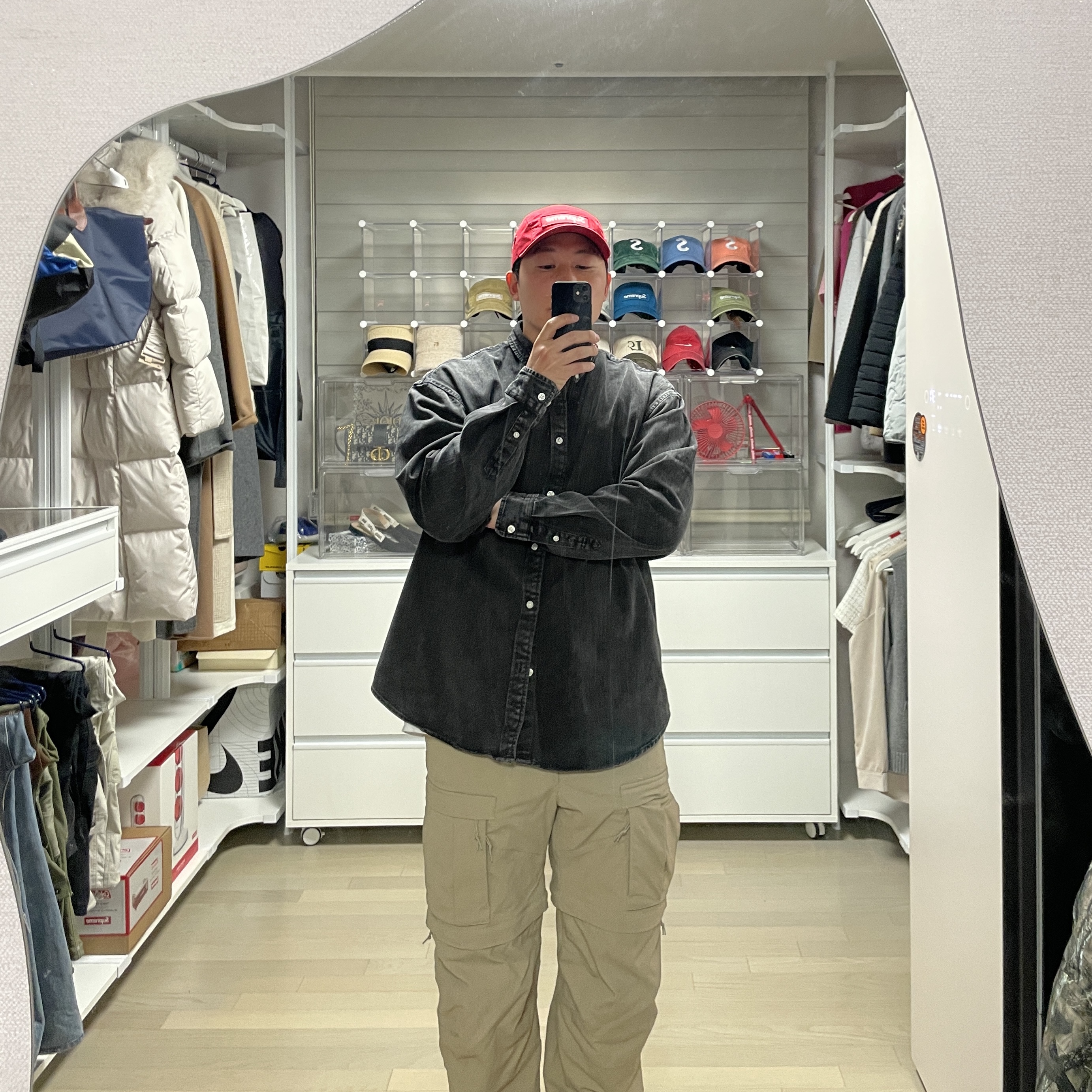 Supreme Small Box Shirt Washed Black - 24SS, Nike ACG Smith Summit Pants Khaki - Asia 착용 스타일 - 3