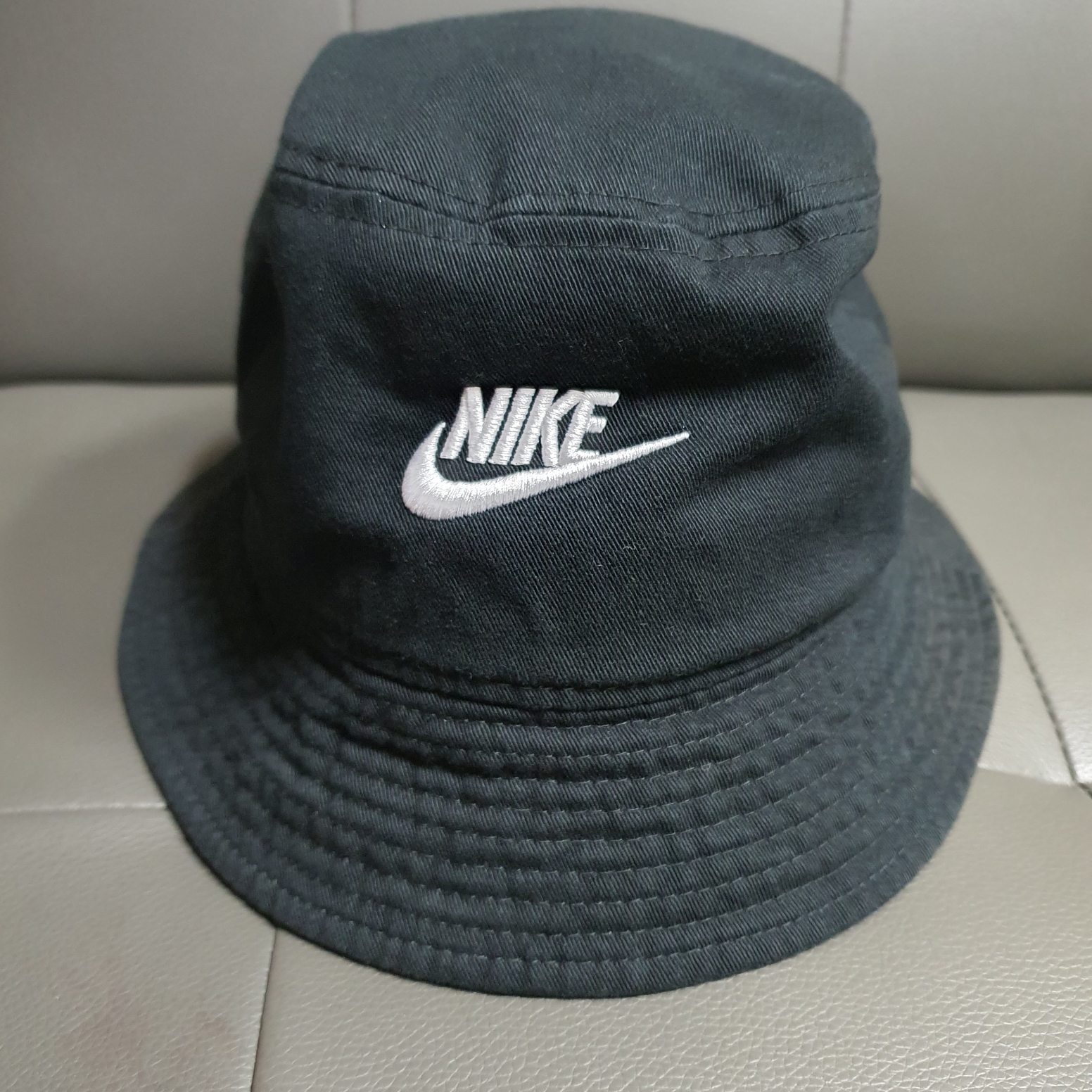 Nike Futura Washed Bucket Hat Black 착용 스타일